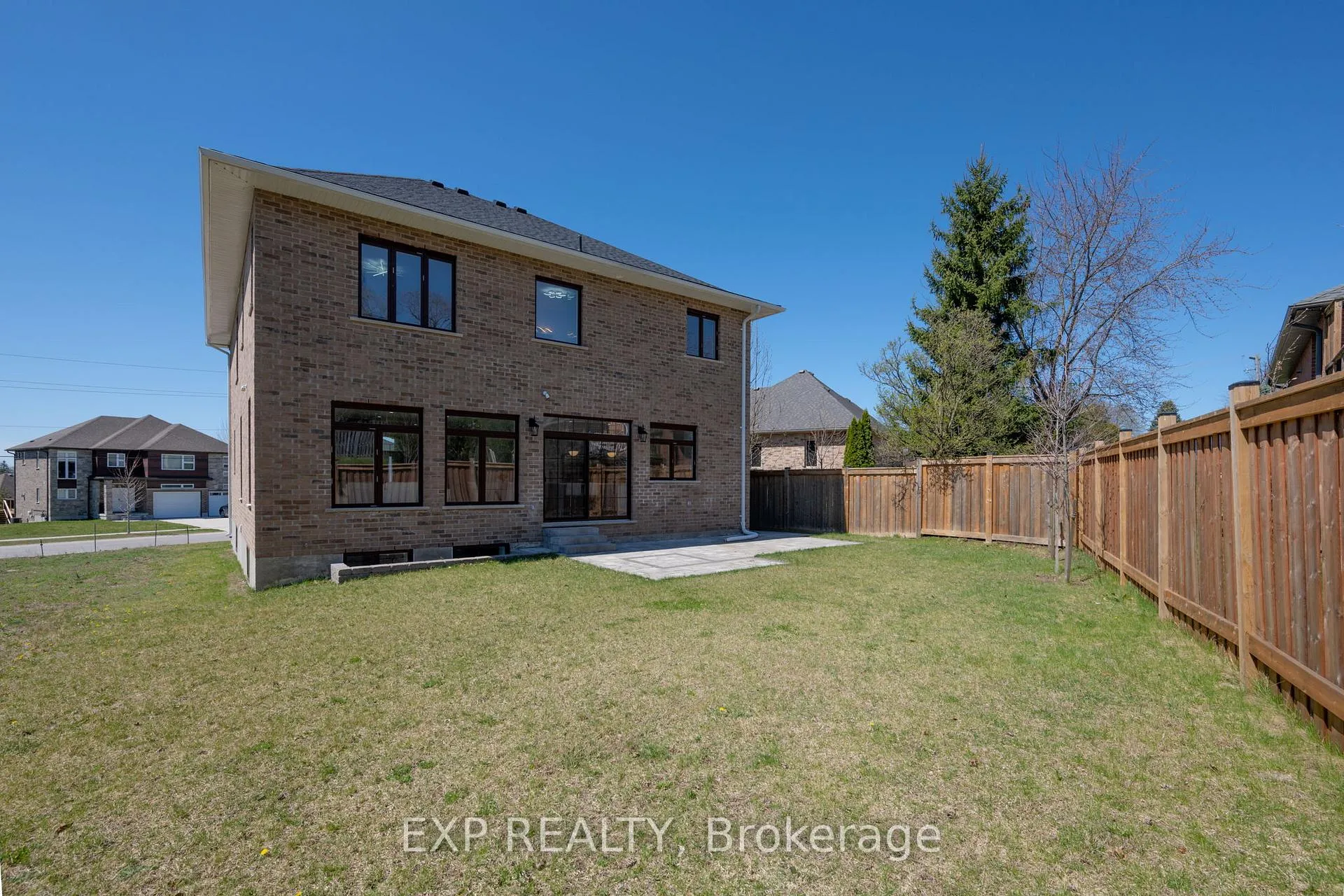 Photo 40 of 191 Queen Street, Middlesex Centre, Komoka — HOMEH