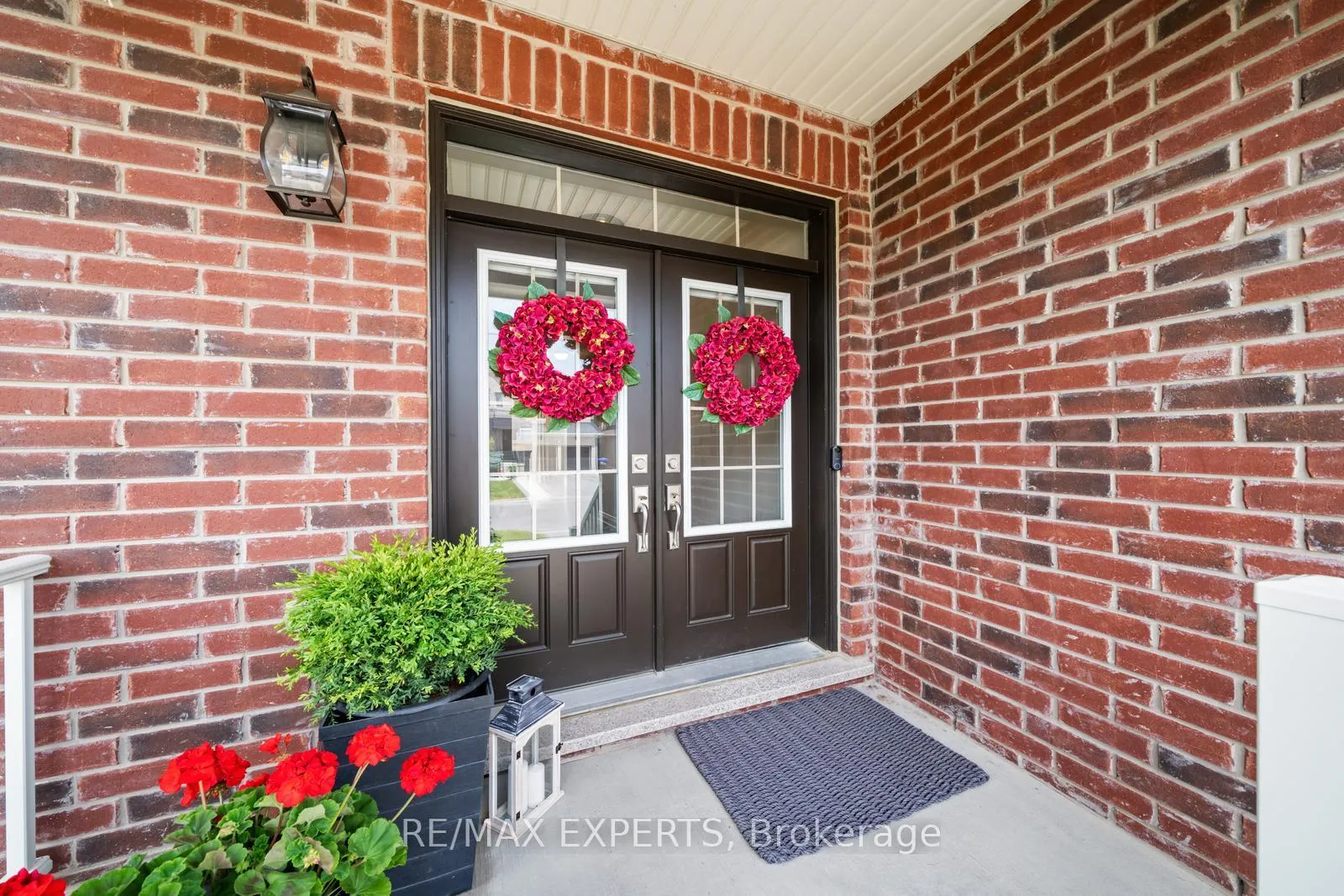 Photo 3 of 174 Sharpe Crescent, New Tecumseth, Tottenham — HOMEH