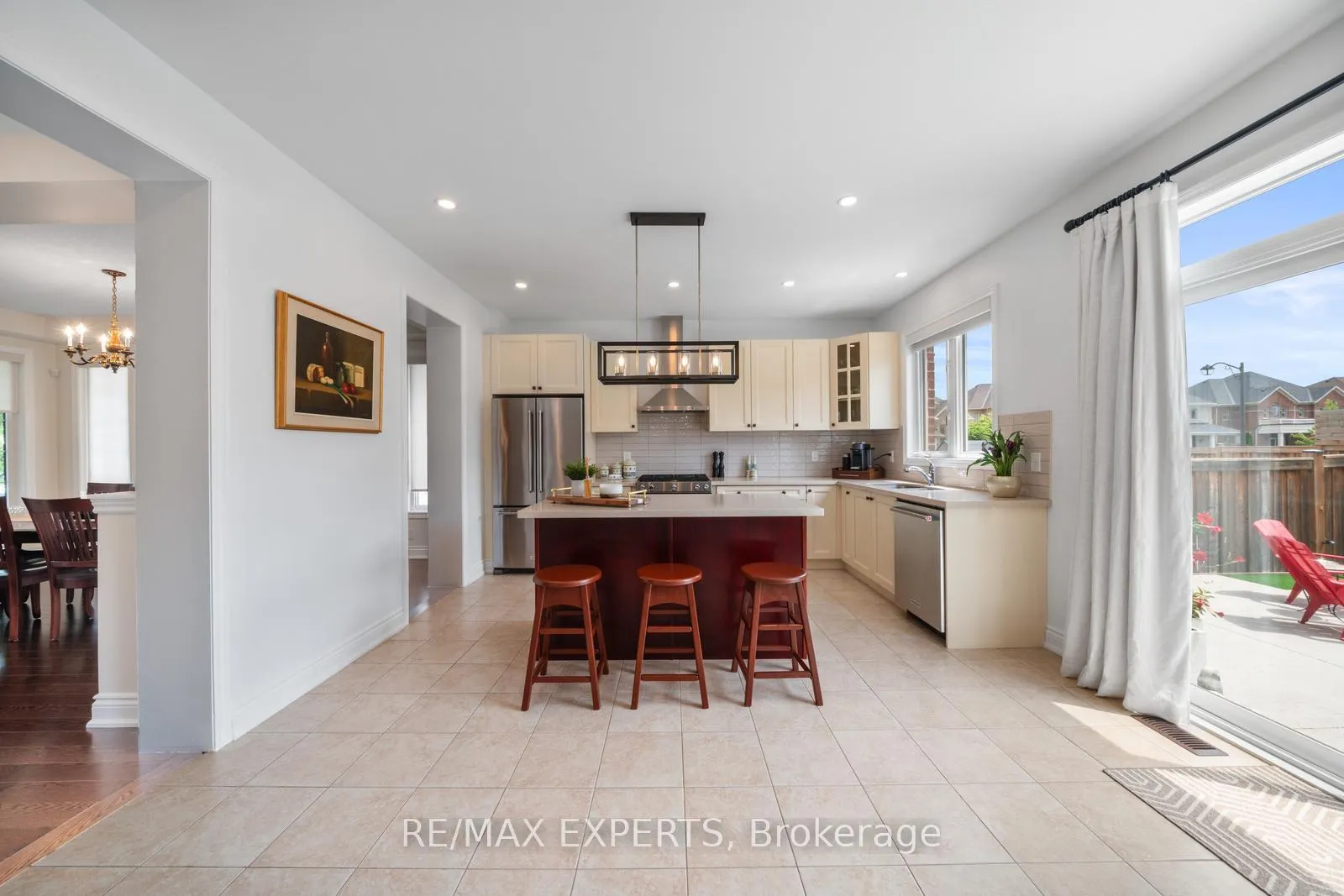 Photo 7 of 174 Sharpe Crescent, New Tecumseth, Tottenham — HOMEH