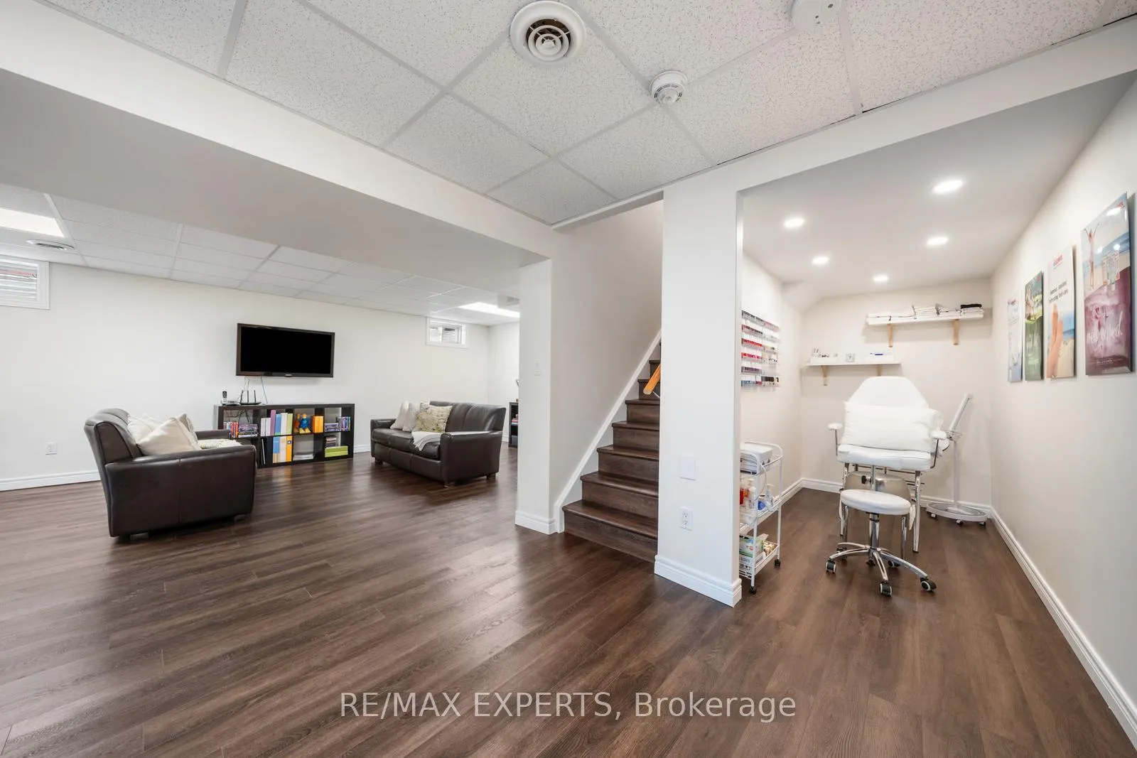 Photo 30 of 174 Sharpe Crescent, New Tecumseth, Tottenham — HOMEH