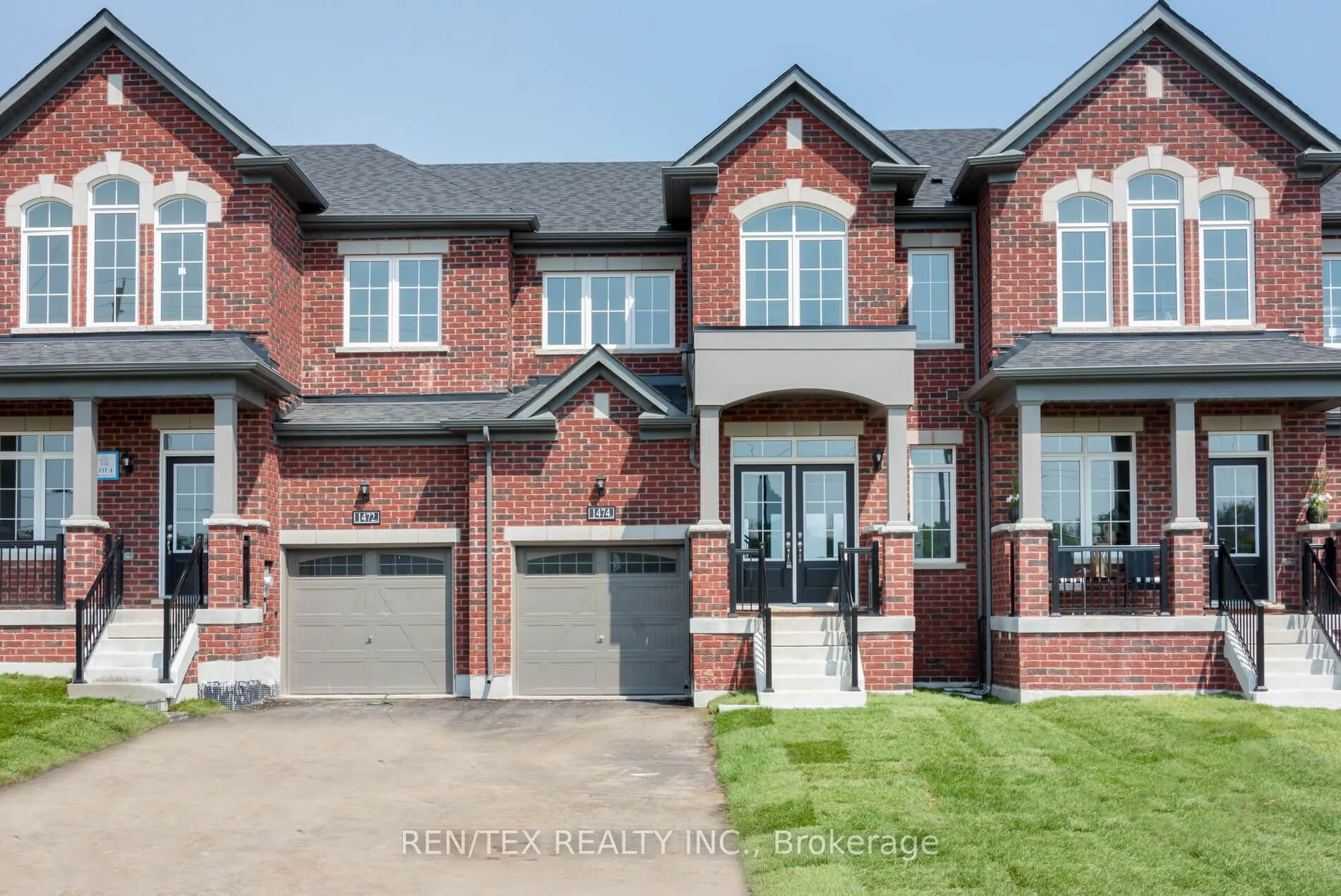 Photo 2 of 1474 Harker Street, Innisfil, Rural Innisfil — HOMEH