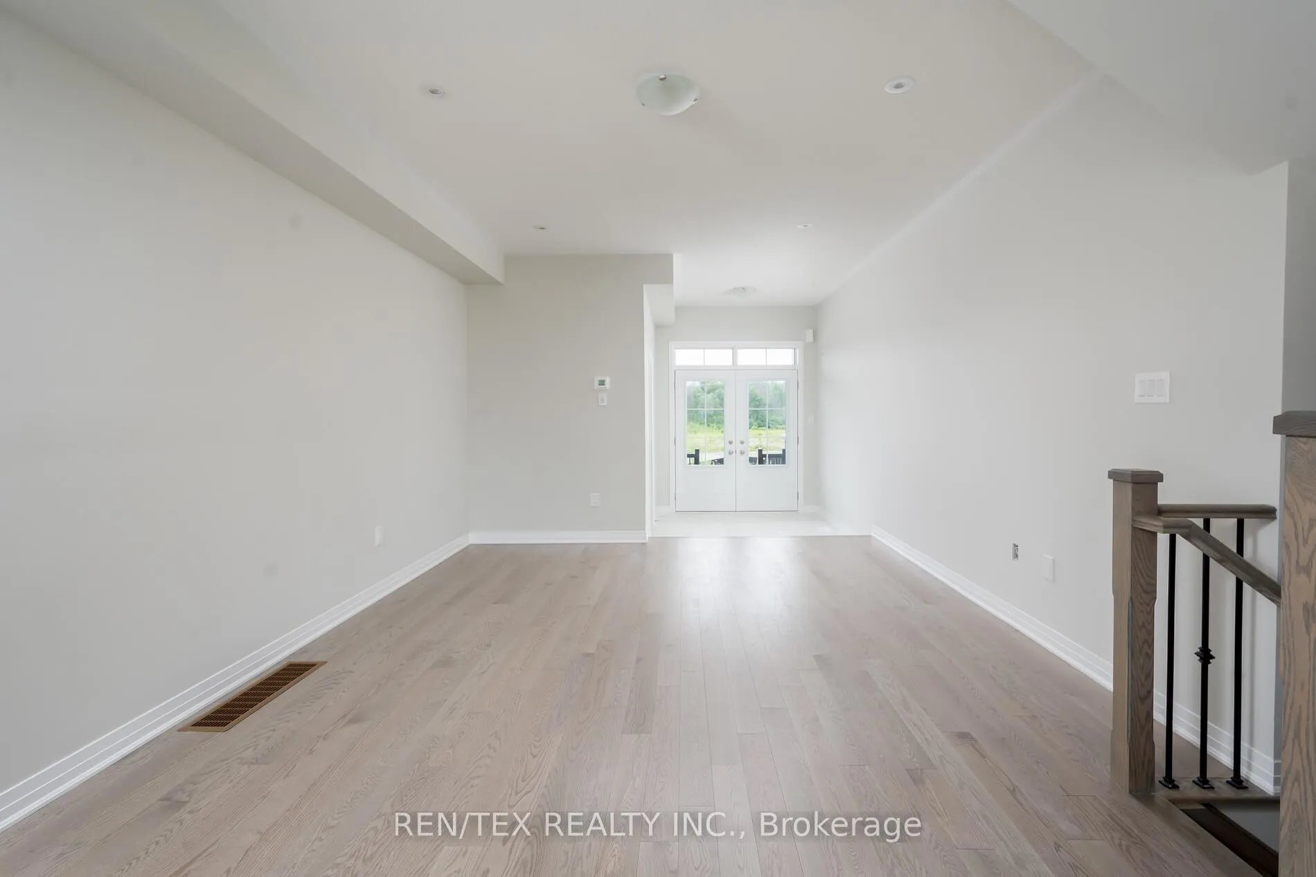Photo 9 of 1474 Harker Street, Innisfil, Rural Innisfil — HOMEH