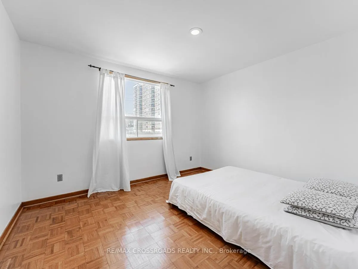 Photo 19 of 87 Blake Street, Toronto, Blake-Jones — HOMEH