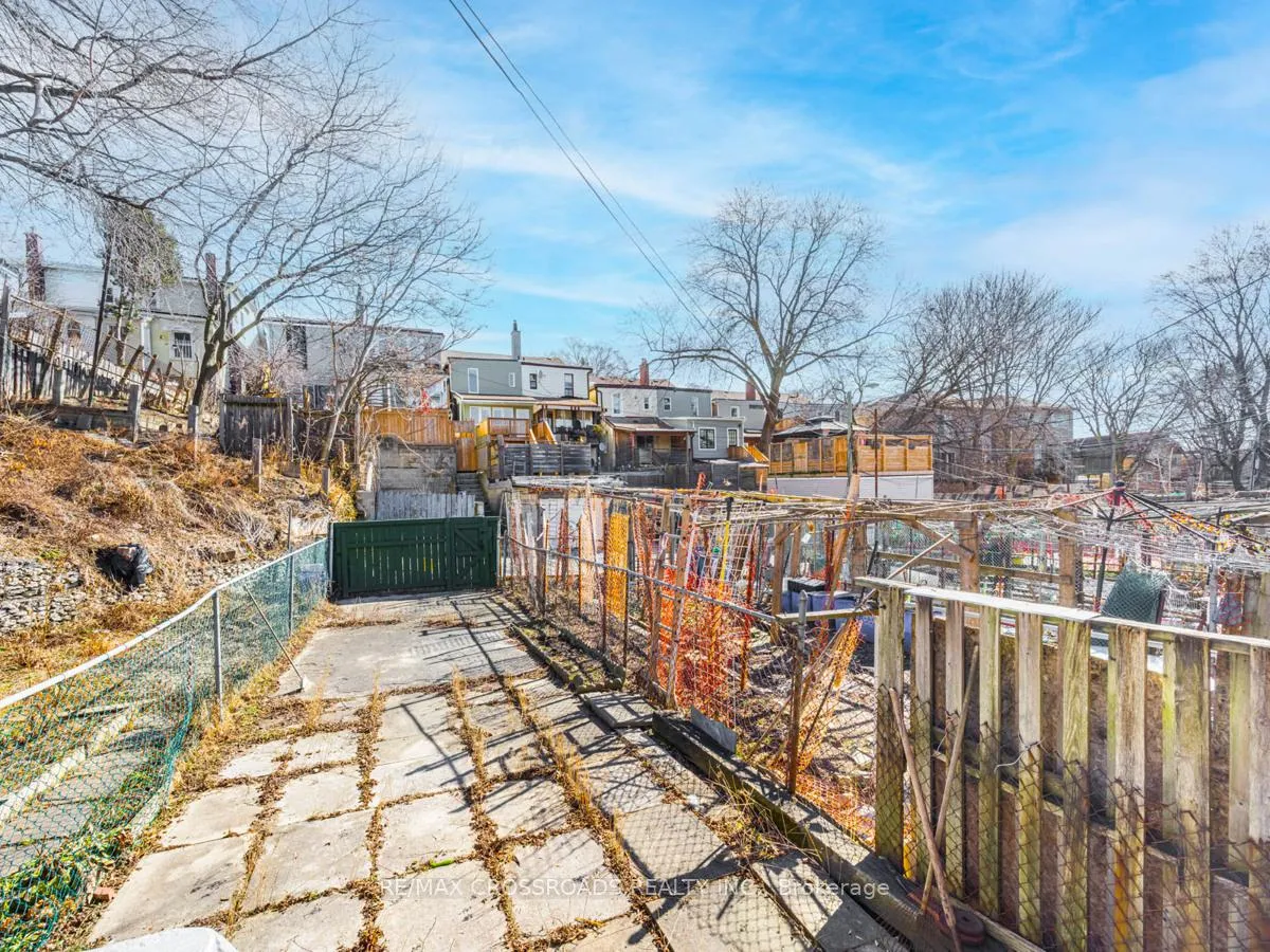 Photo 27 of 87 Blake Street, Toronto, Blake-Jones — HOMEH