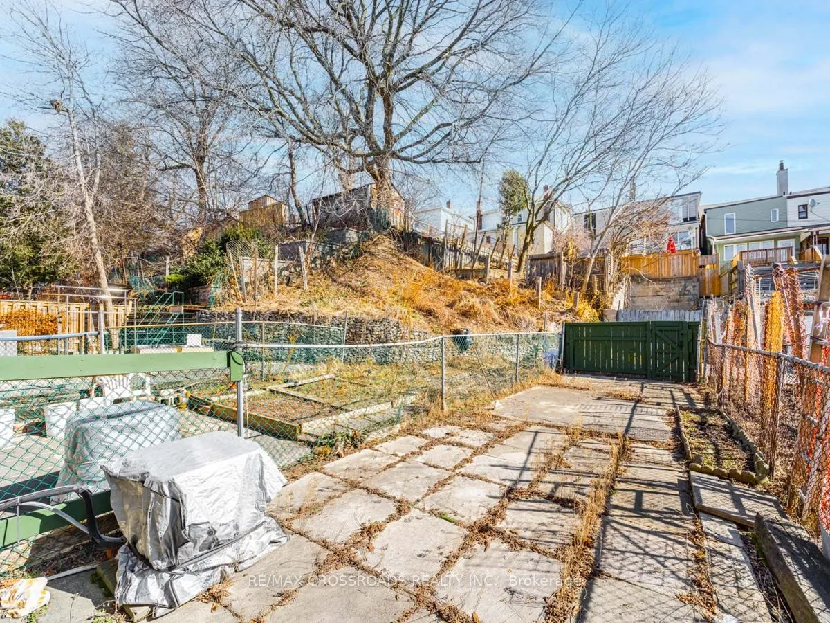 Photo 28 of 87 Blake Street, Toronto, Blake-Jones — HOMEH