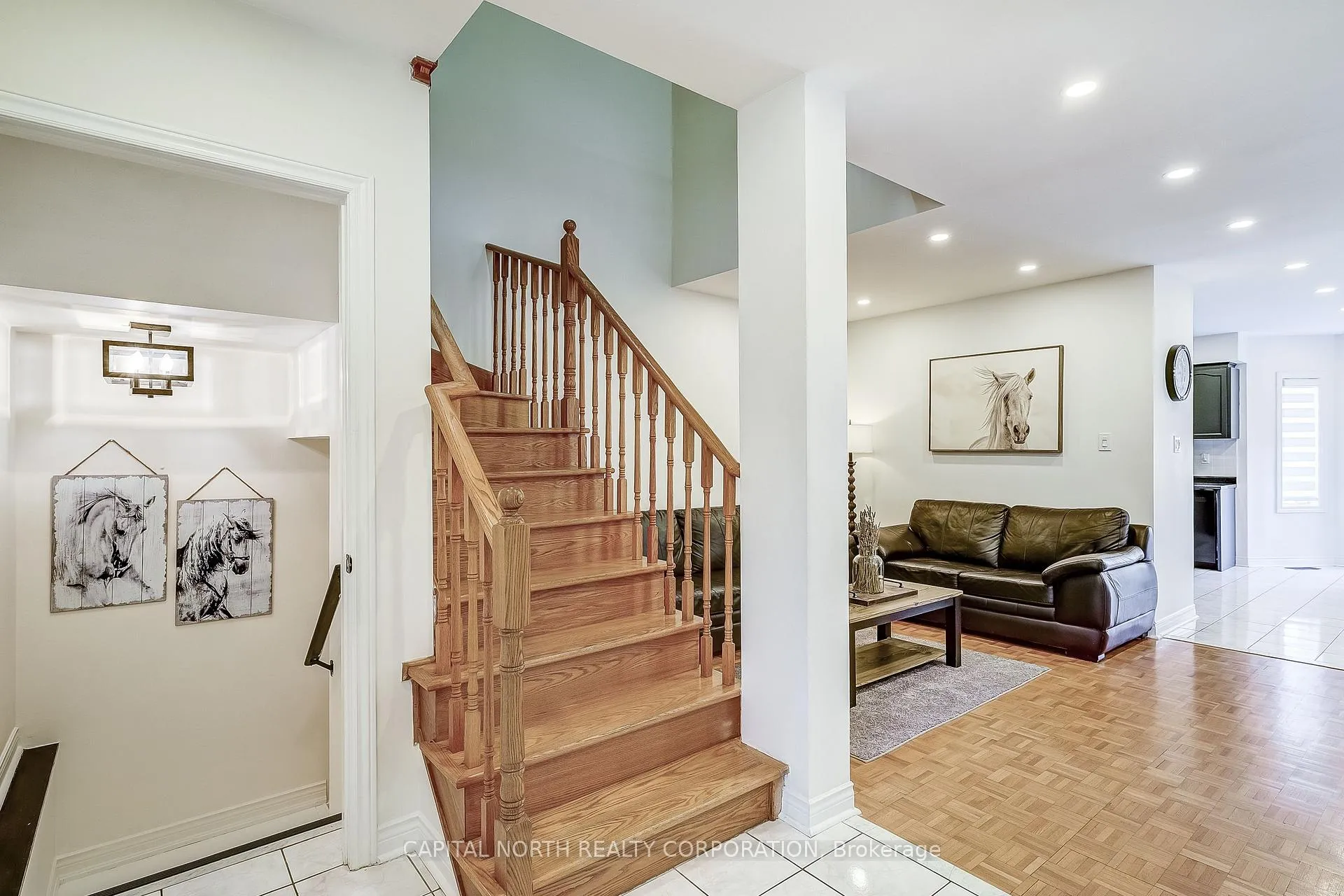 Photo 4 of 34 Highmore Avenue, Caledon, Bolton East — HOMEH