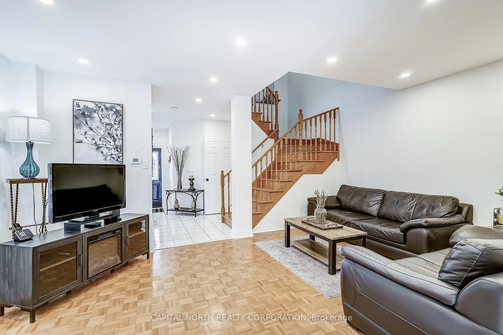 Photo 7 of 34 Highmore Avenue, Caledon, Bolton East — HOMEH