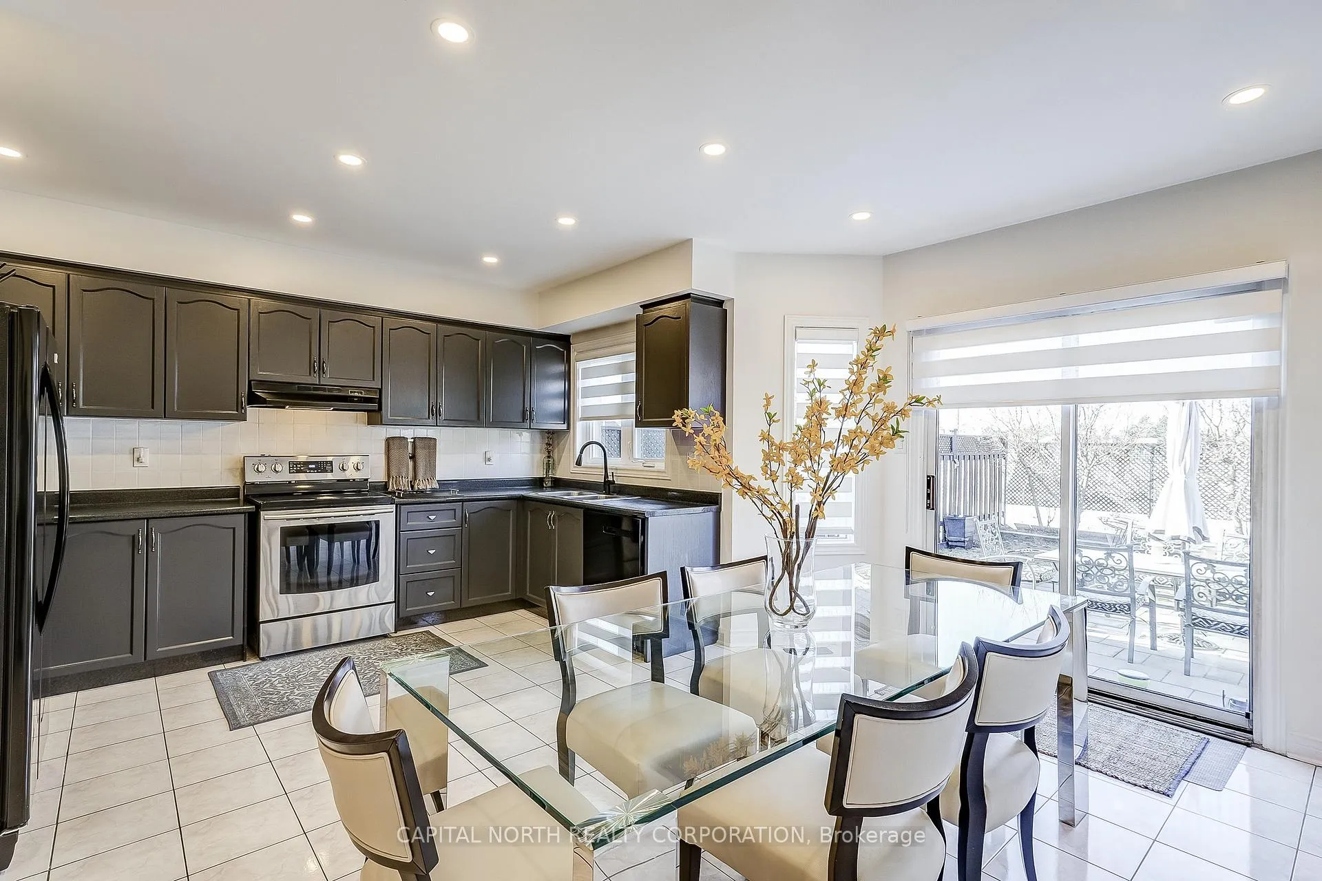 Photo 10 of 34 Highmore Avenue, Caledon, Bolton East — HOMEH