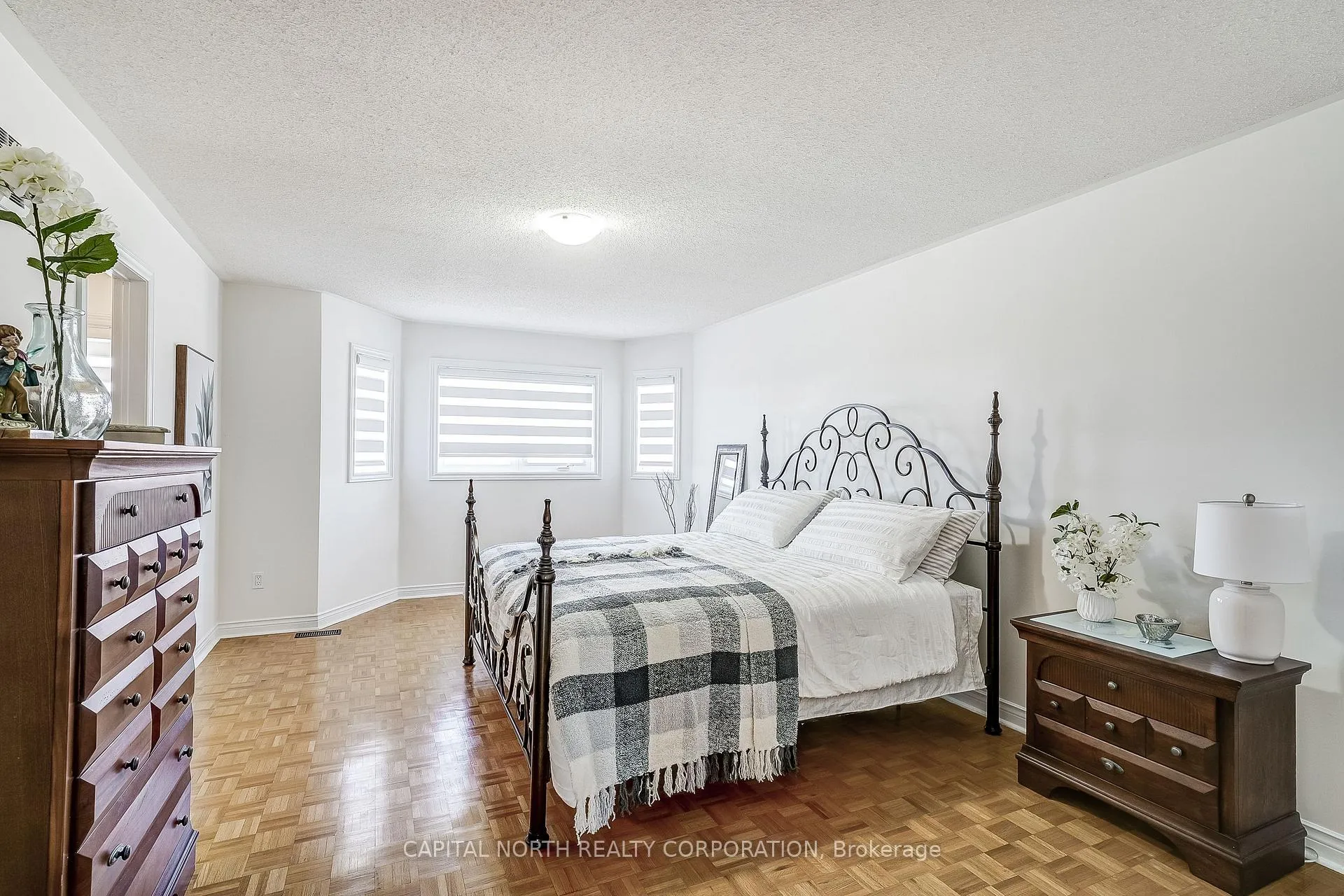 Photo 13 of 34 Highmore Avenue, Caledon, Bolton East — HOMEH