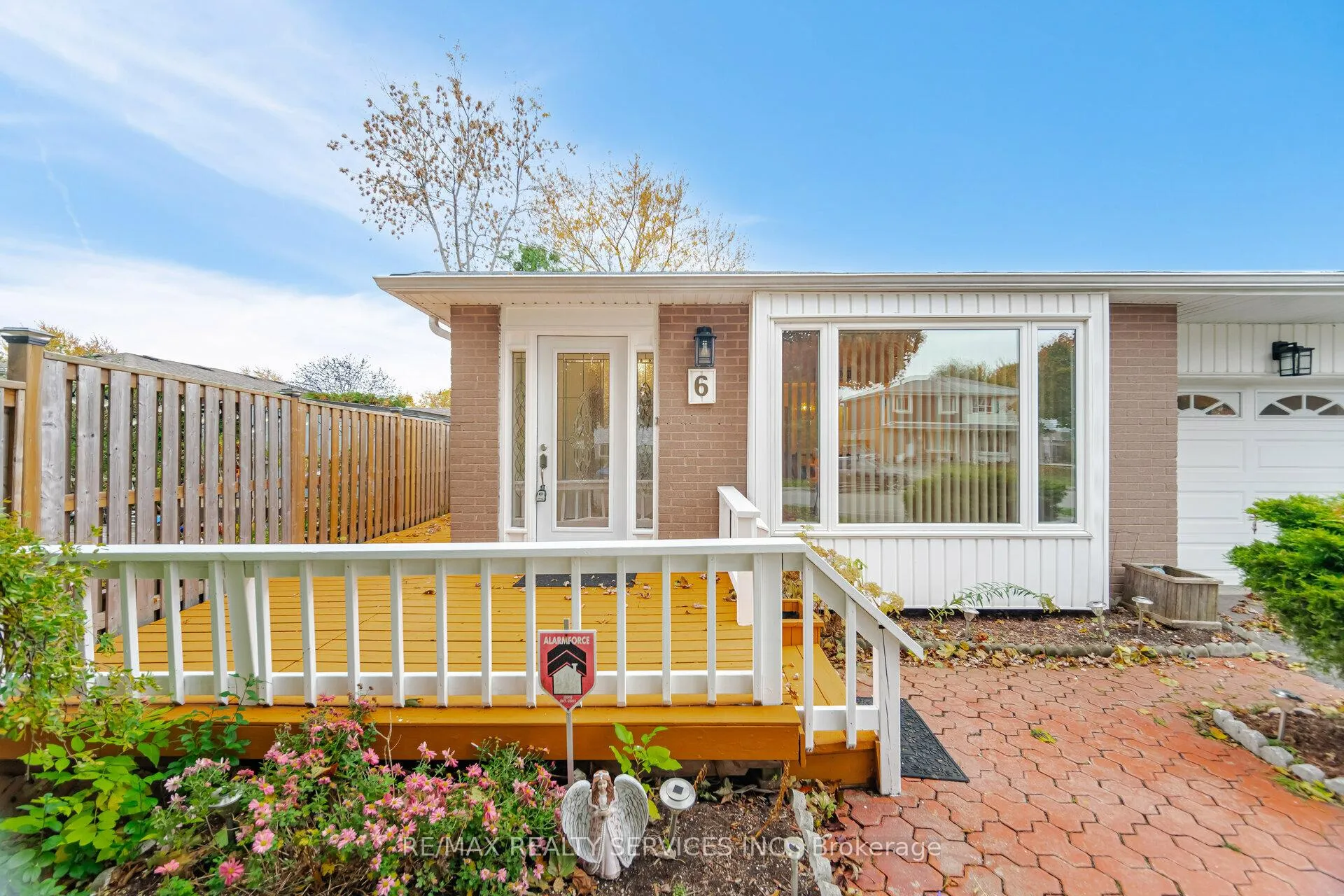 Photo 1 of 6 Glenmore Crescent, Brampton, Northgate — HOMEH
