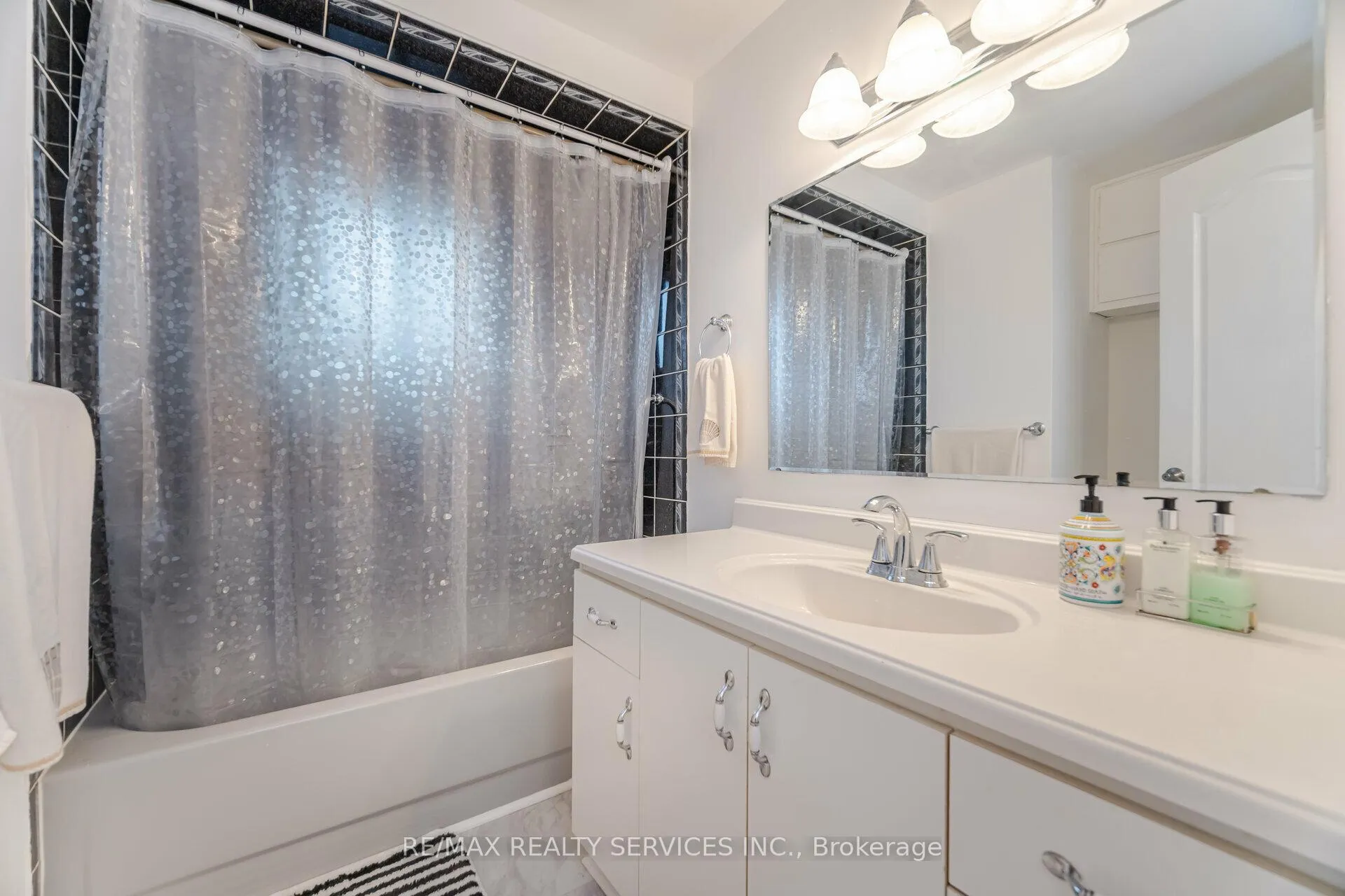 Photo 27 of 6 Glenmore Crescent, Brampton, Northgate — HOMEH