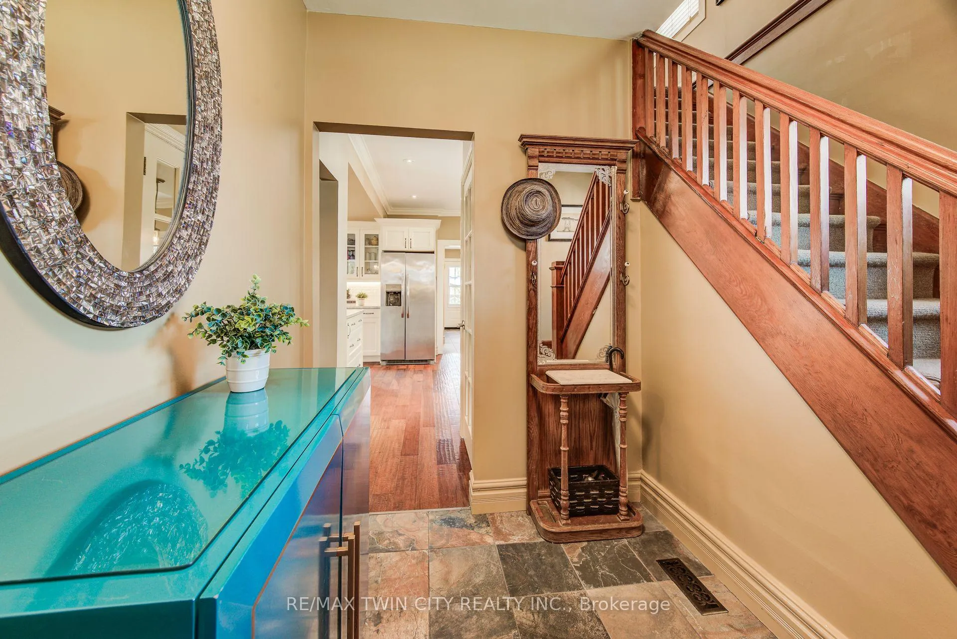 Photo 4 of 25 Lydia Street, Kitchener — HOMEH