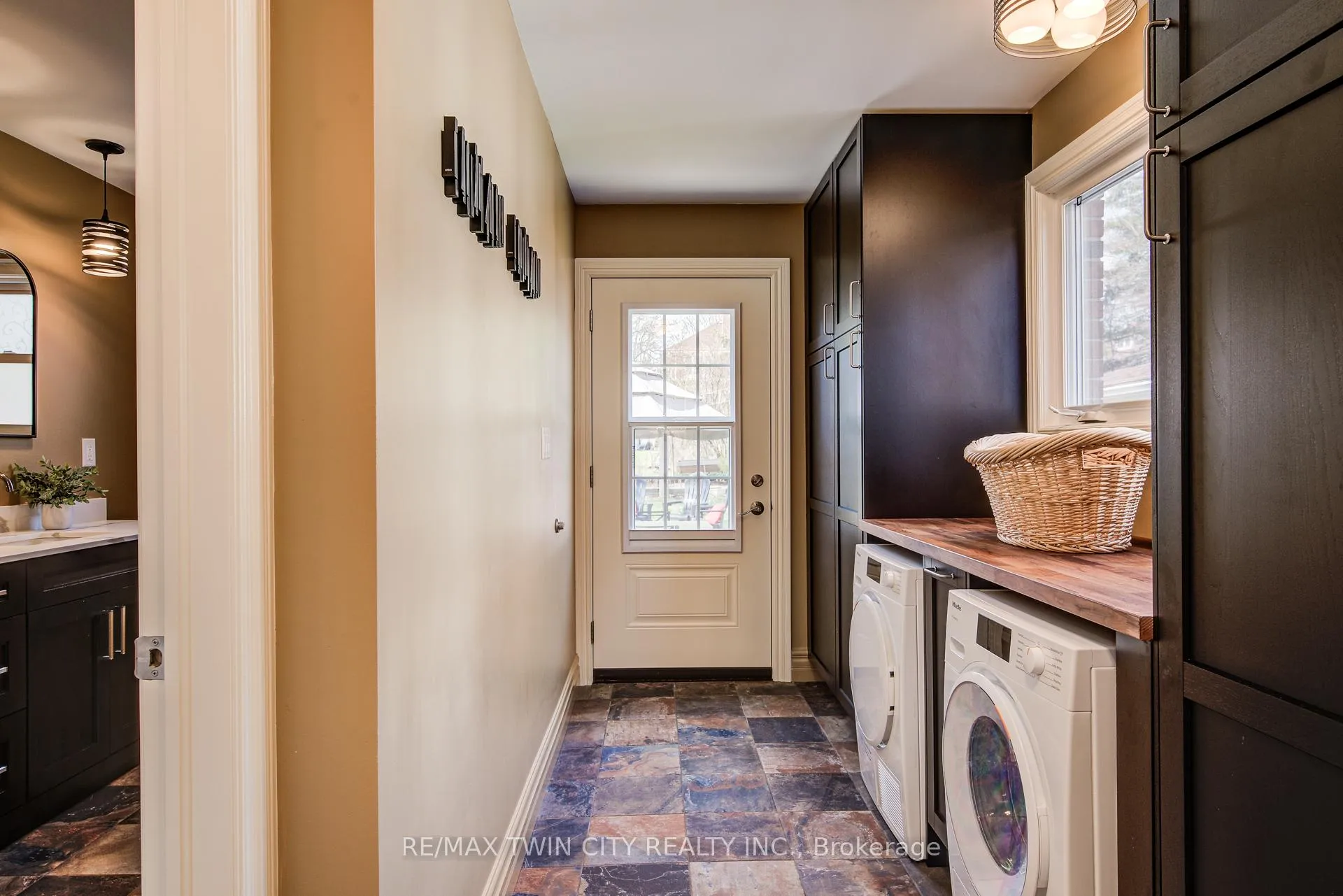 Photo 16 of 25 Lydia Street, Kitchener — HOMEH