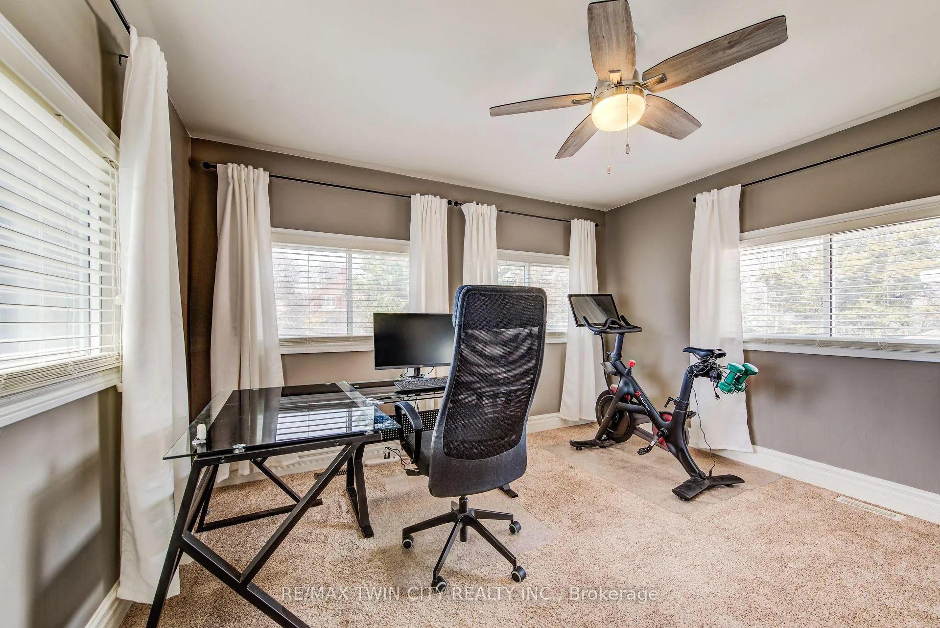 Photo 24 of 25 Lydia Street, Kitchener — HOMEH