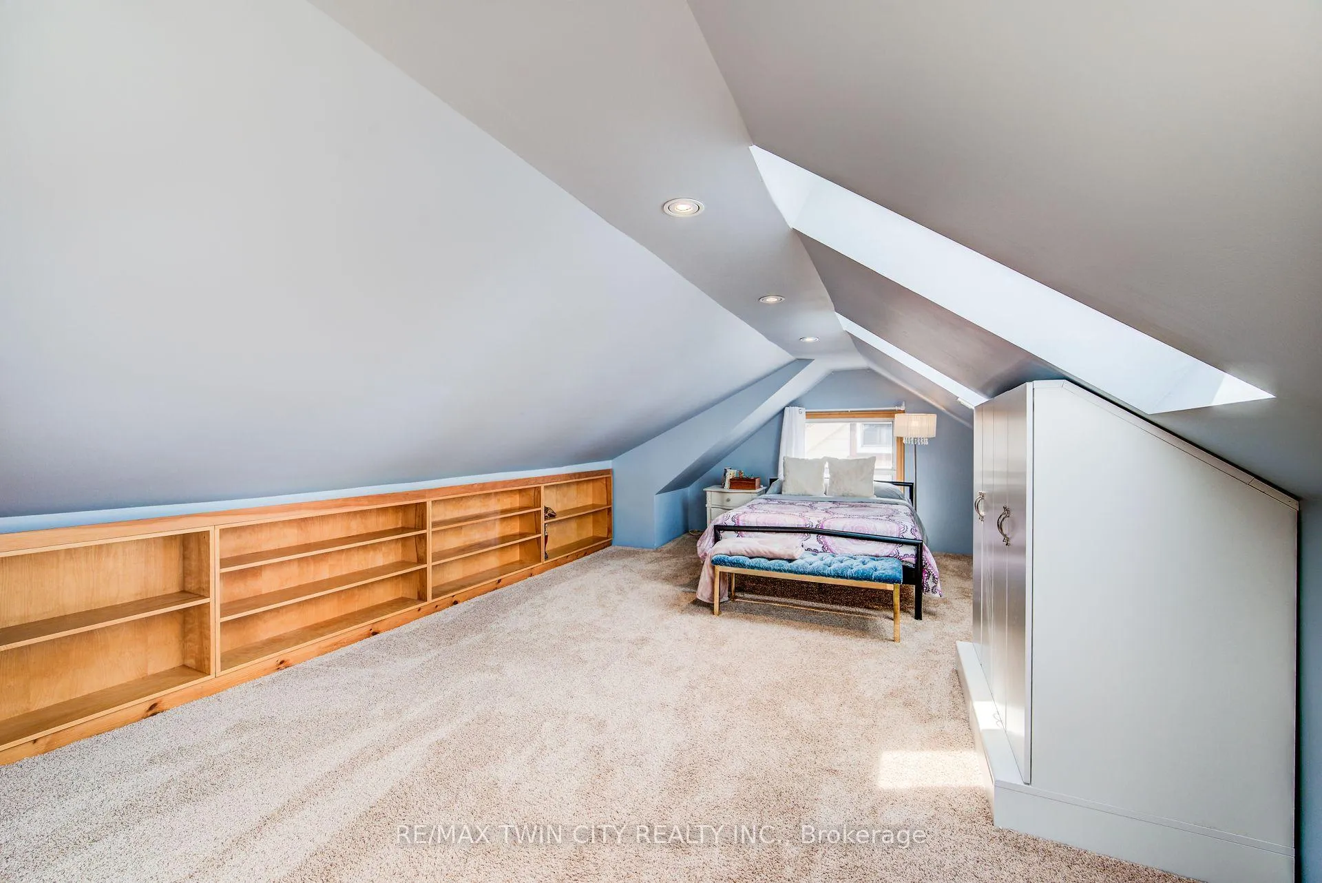 Photo 29 of 25 Lydia Street, Kitchener — HOMEH