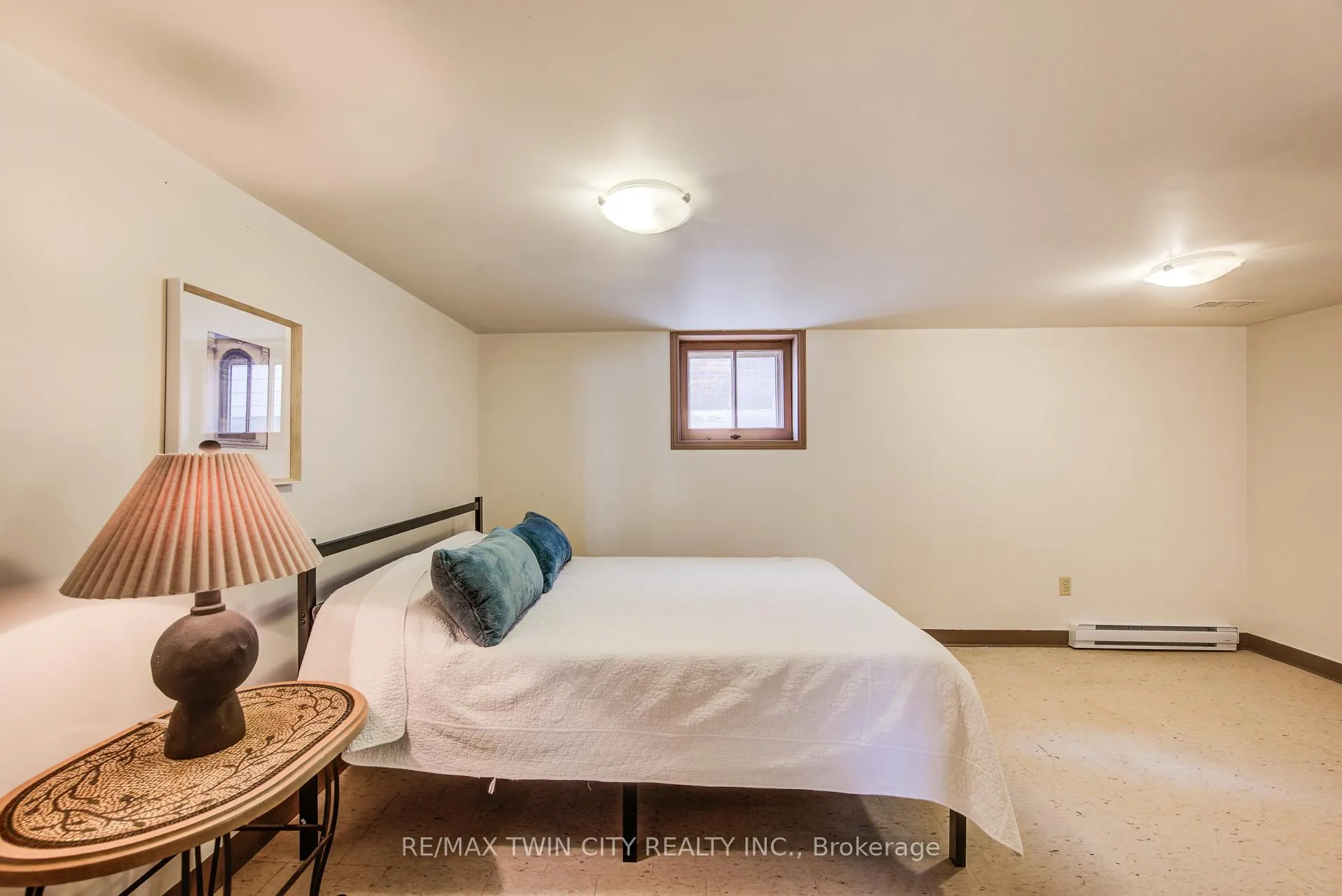 Photo 32 of 25 Lydia Street, Kitchener — HOMEH