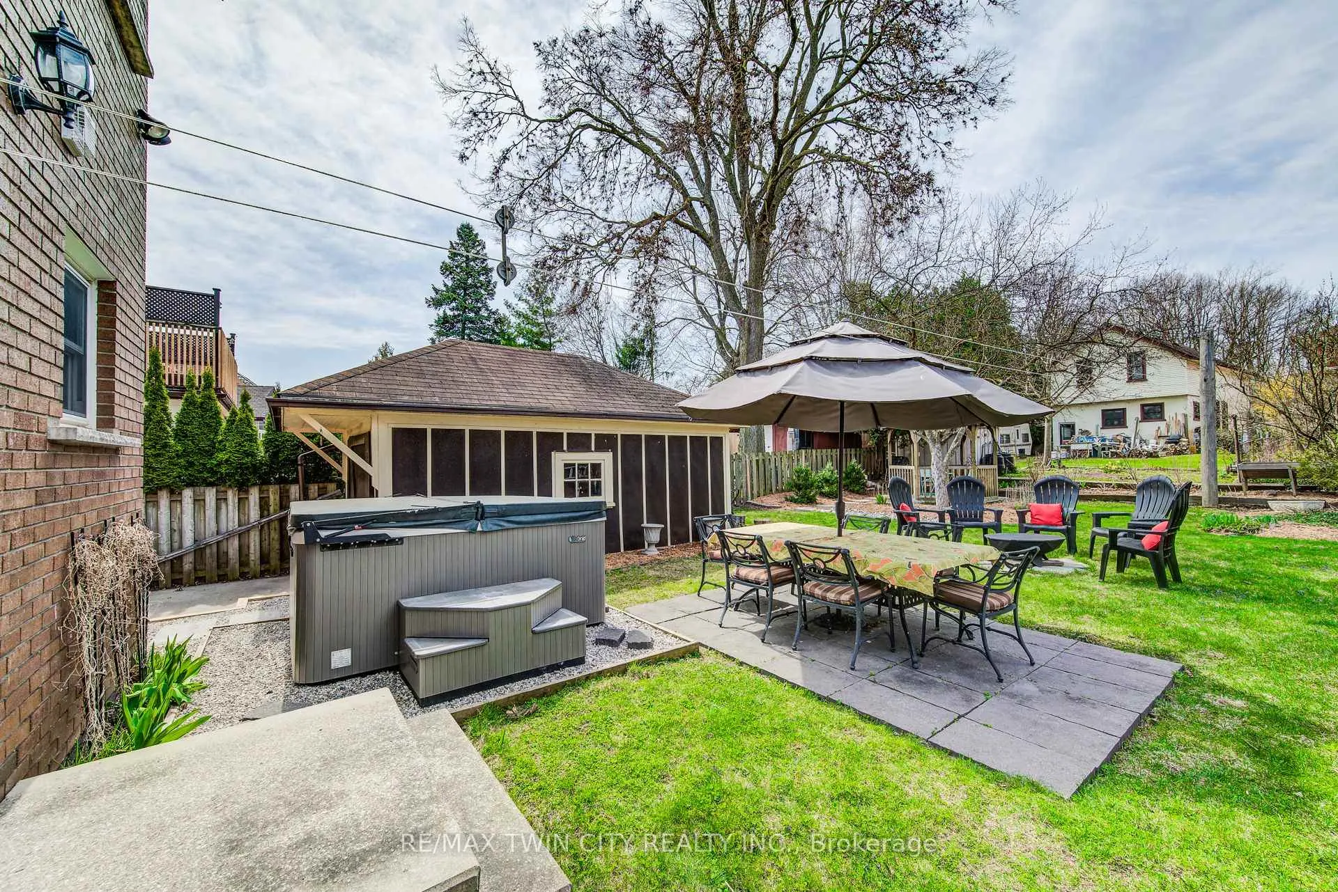 Photo 35 of 25 Lydia Street, Kitchener — HOMEH