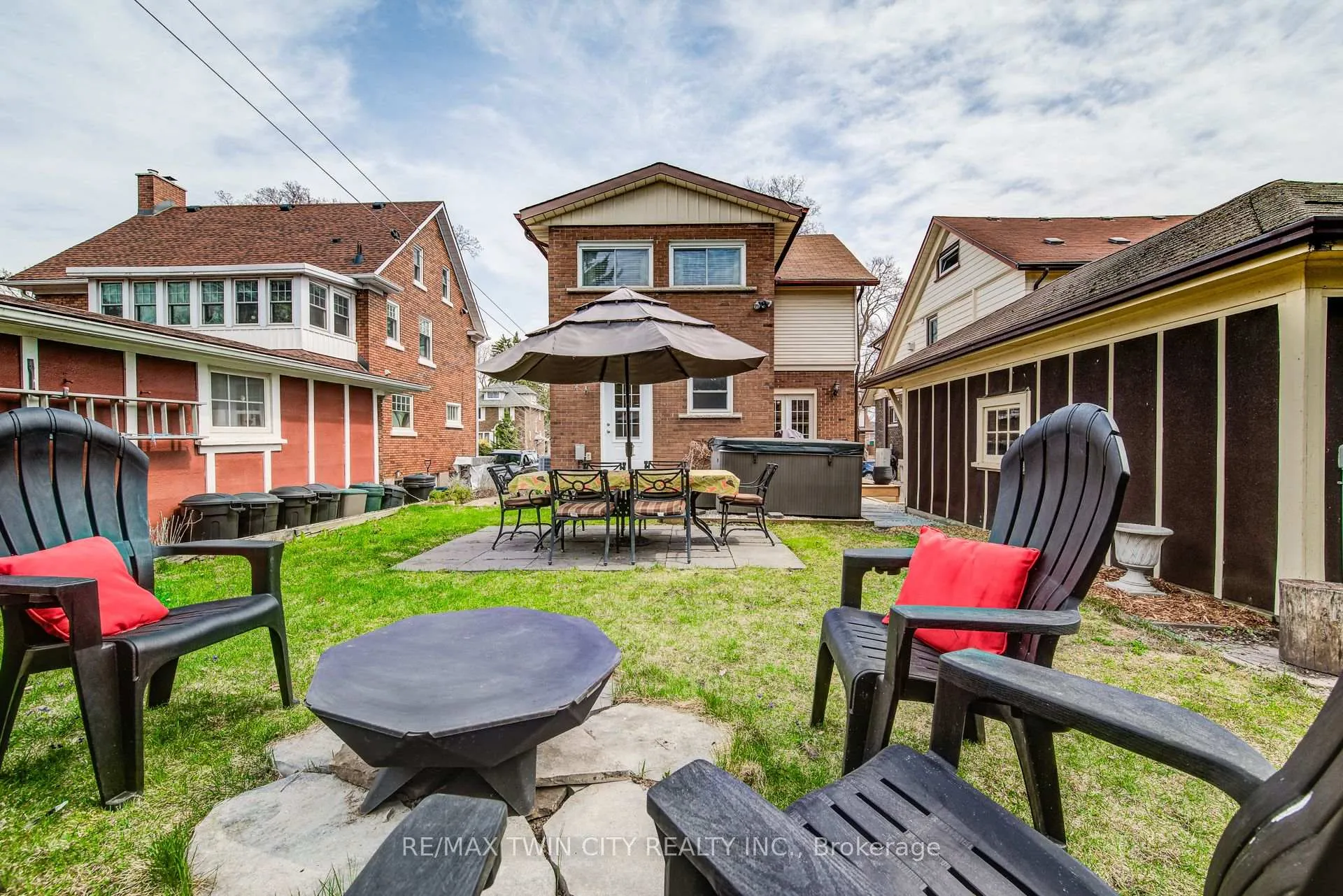 Photo 37 of 25 Lydia Street, Kitchener — HOMEH