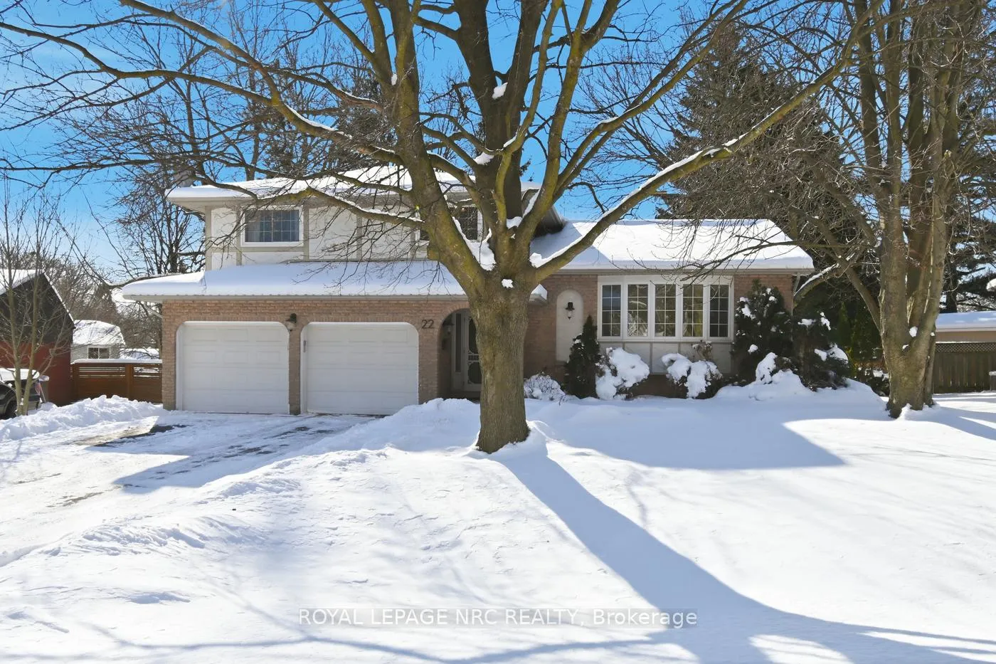 Photo 3 of 22 Bigelow Crescent, Pelham, Fonthill — HOMEH