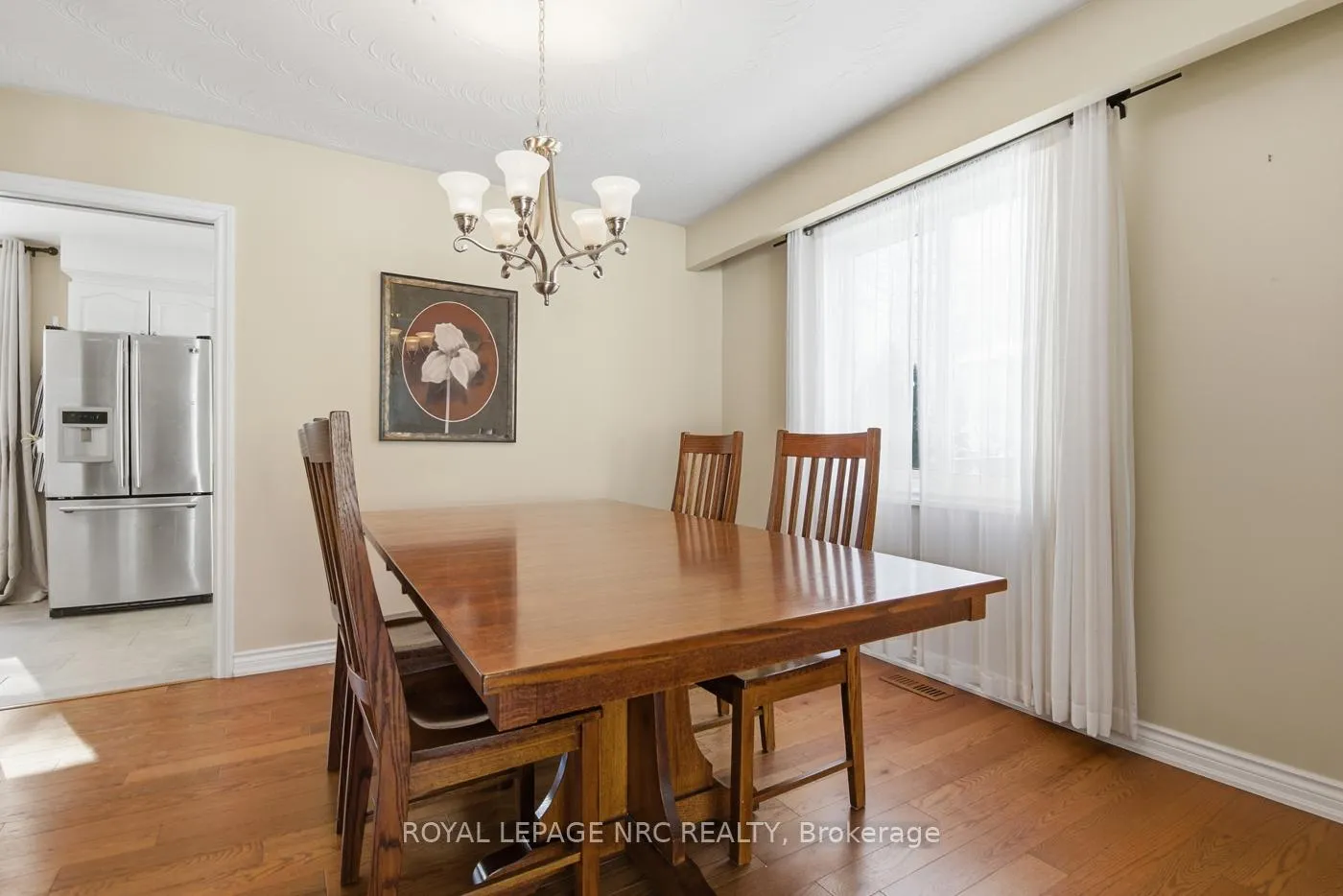 Photo 10 of 22 Bigelow Crescent, Pelham, Fonthill — HOMEH