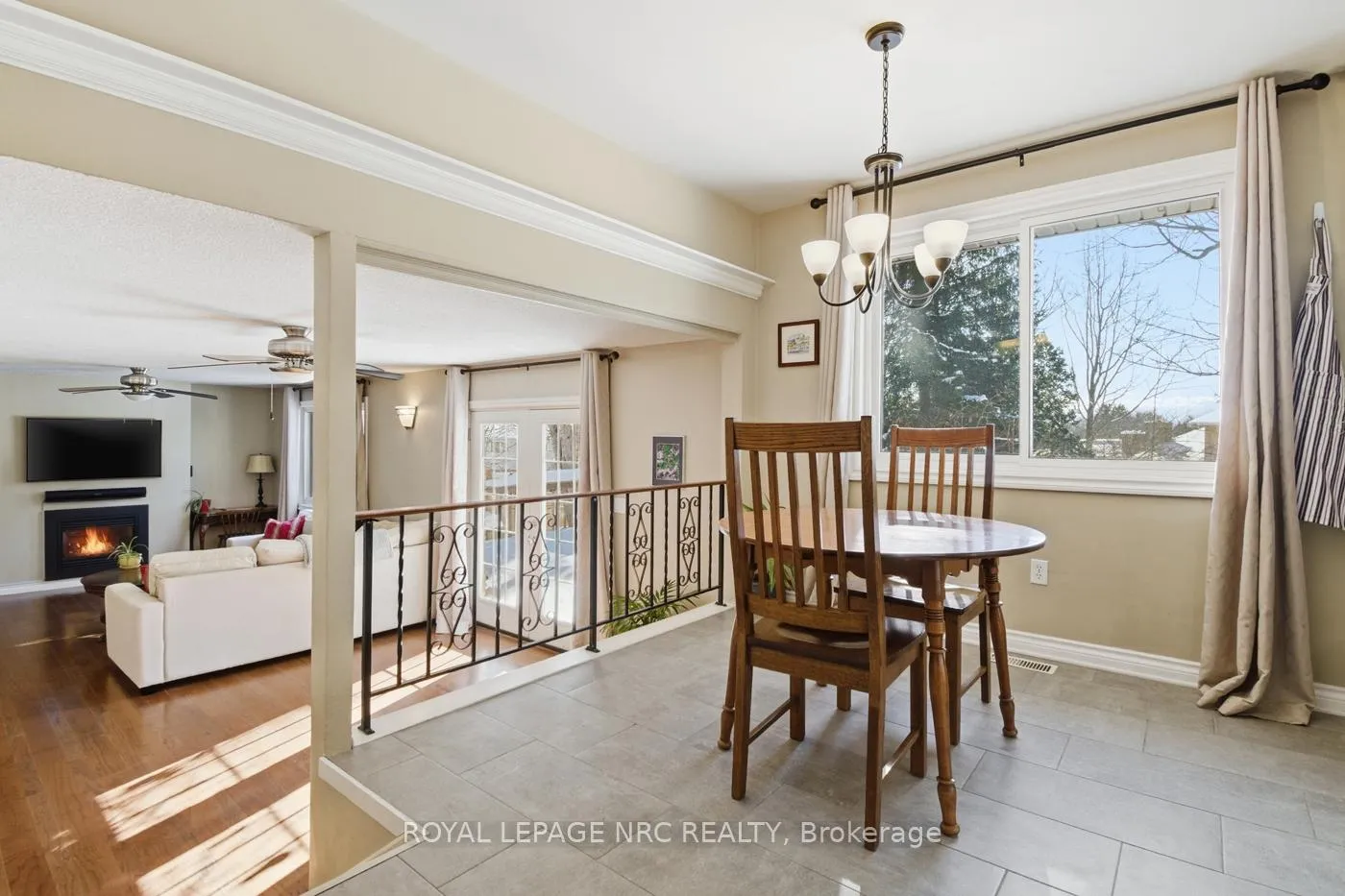 Photo 11 of 22 Bigelow Crescent, Pelham, Fonthill — HOMEH