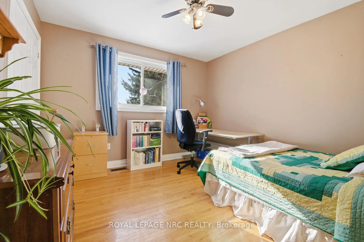 Photo 21 of 22 Bigelow Crescent, Pelham, Fonthill — HOMEH