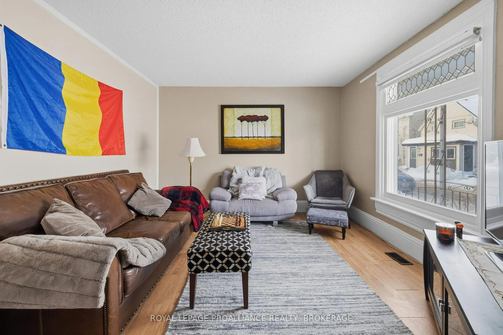 Photo 4 of 12 Hamilton Street, Kingston, East of Sir John A. Blvd — HOMEH