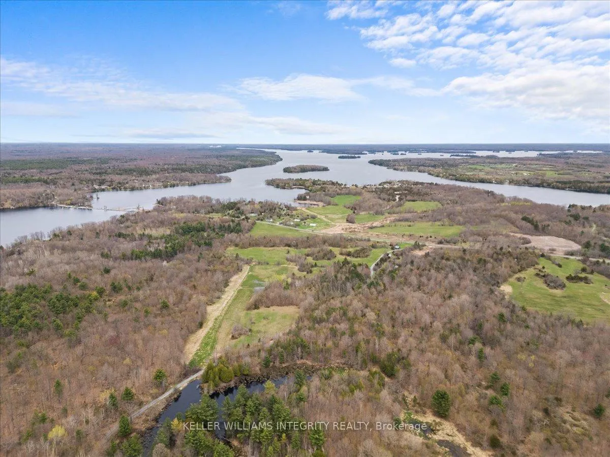 Photo 12 of 1056 Narrows Lock Road, Rideau Lakes, Rideau Lakes (North Crosby) Twp — HOMEH