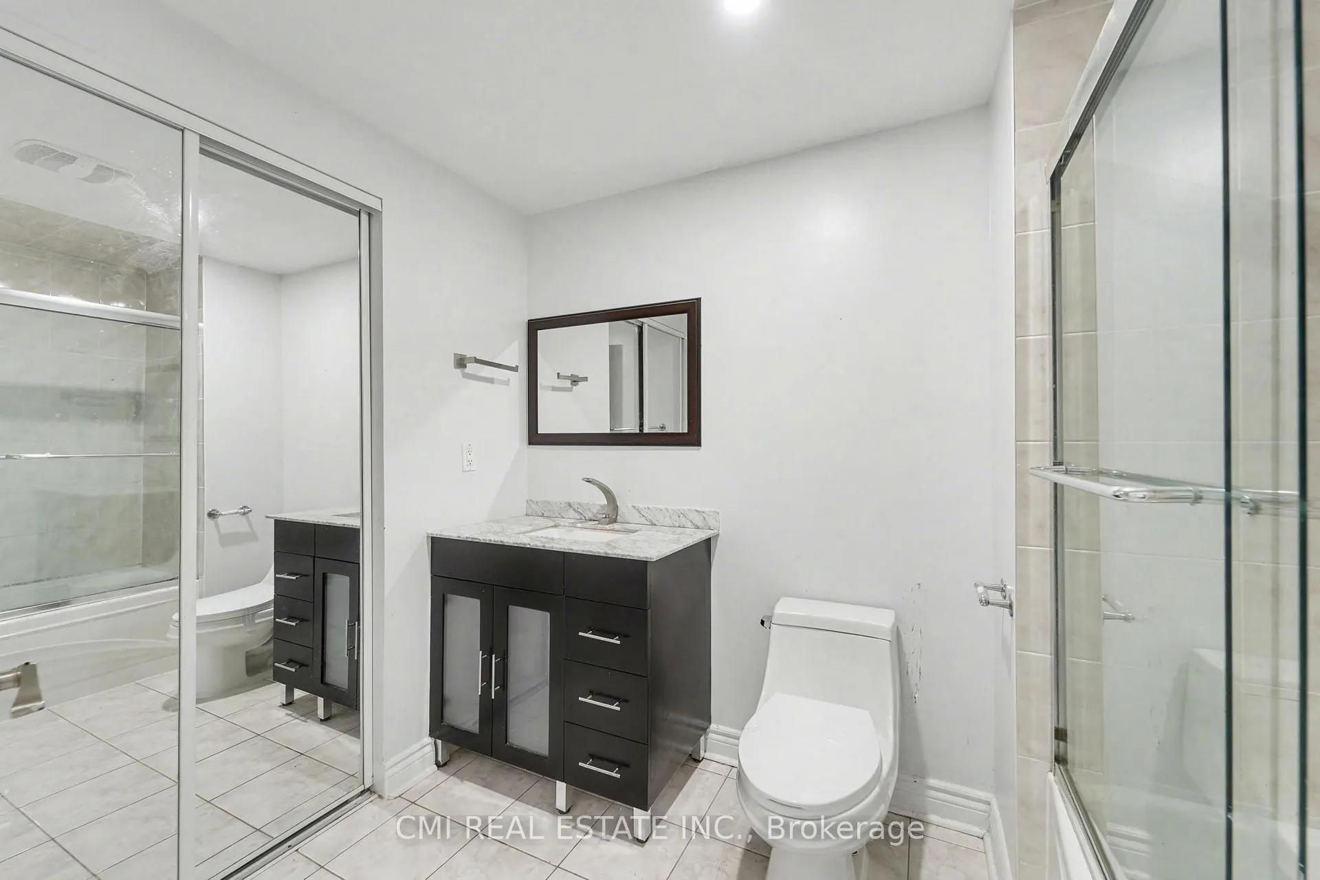 Photo 22 of 22 Lavron Court, Markham, Middlefield — HOMEH