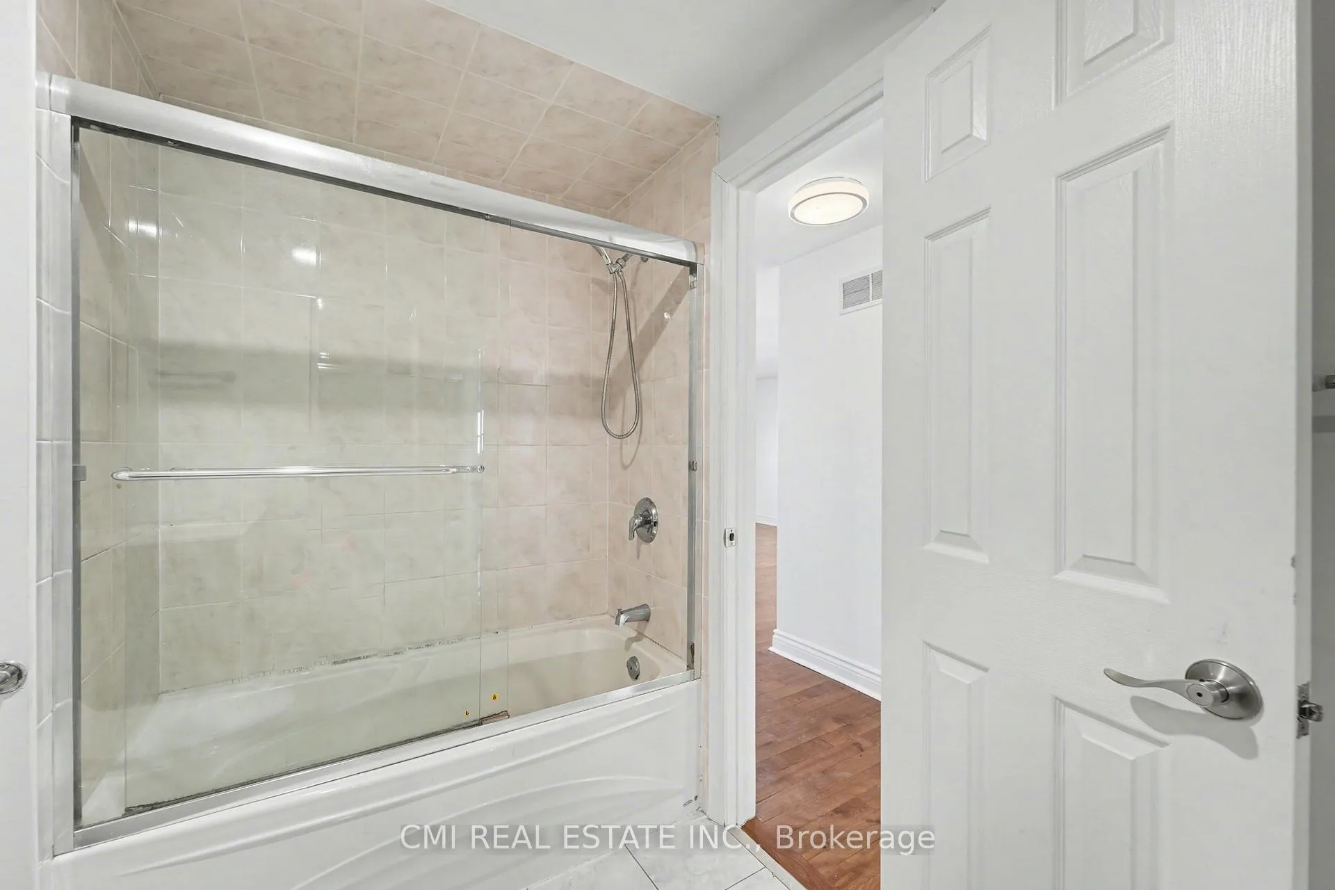 Photo 23 of 22 Lavron Court, Markham, Middlefield — HOMEH
