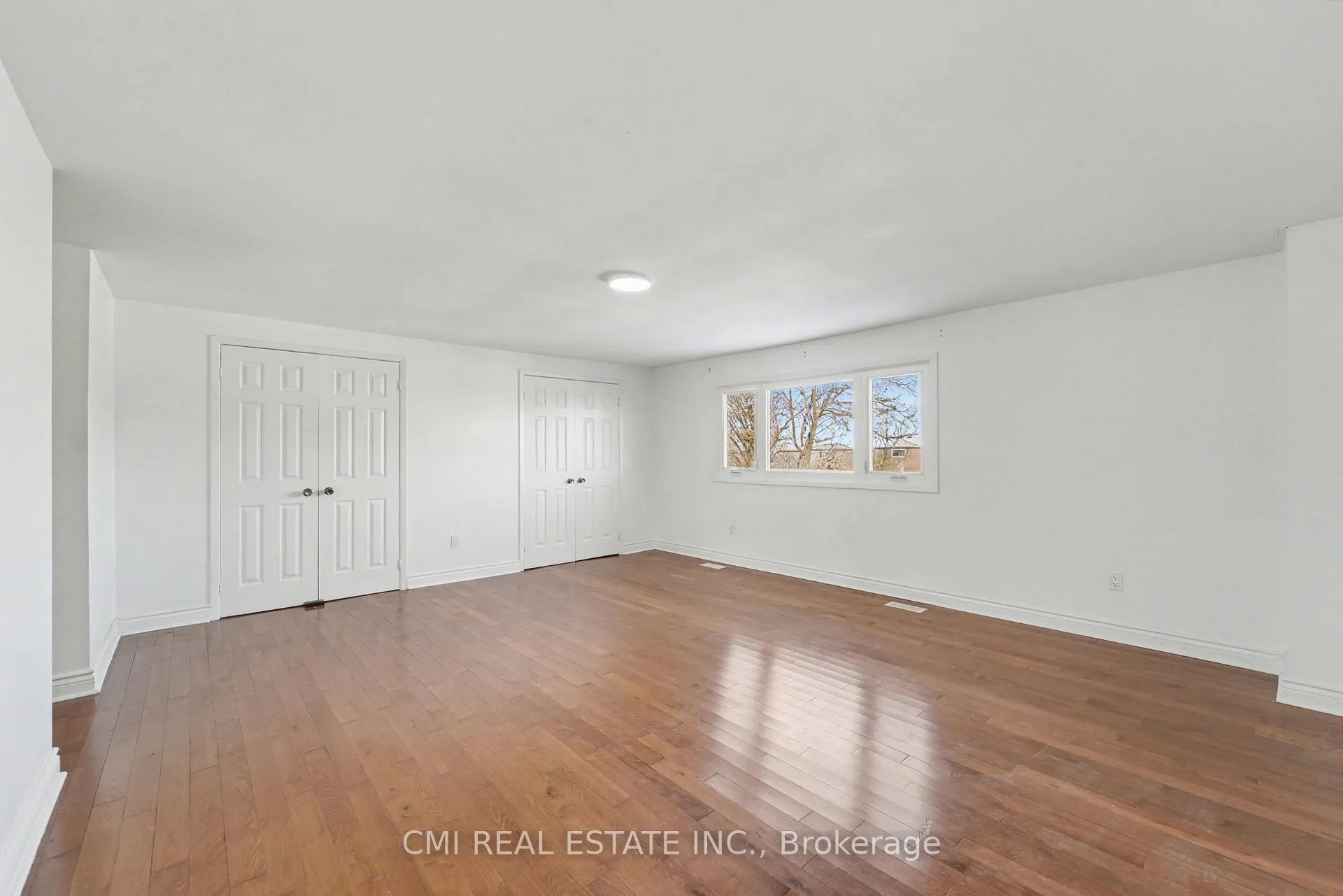 Photo 24 of 22 Lavron Court, Markham, Middlefield — HOMEH