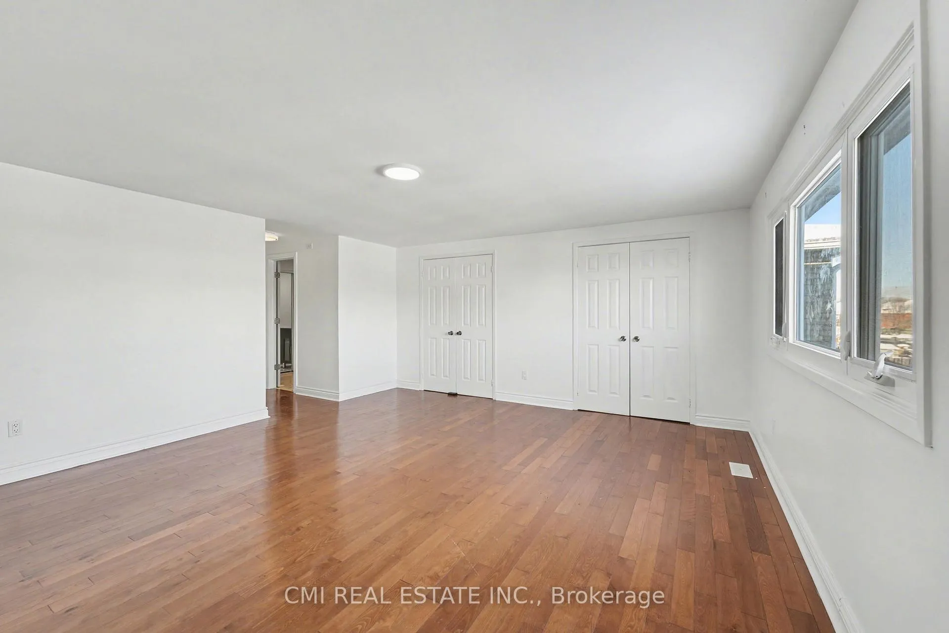 Photo 25 of 22 Lavron Court, Markham, Middlefield — HOMEH