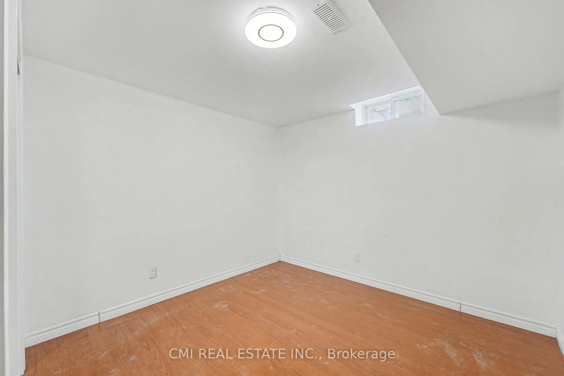 Photo 30 of 22 Lavron Court, Markham, Middlefield — HOMEH