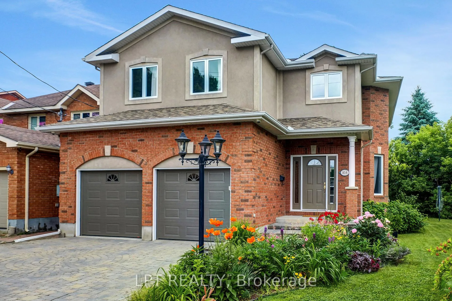 Photo 2 of 10A Ashburn Drive, Ottawa, Borden Farm/Stewart Farm/Carleton Heights/Parkwood Hills — HOMEH
