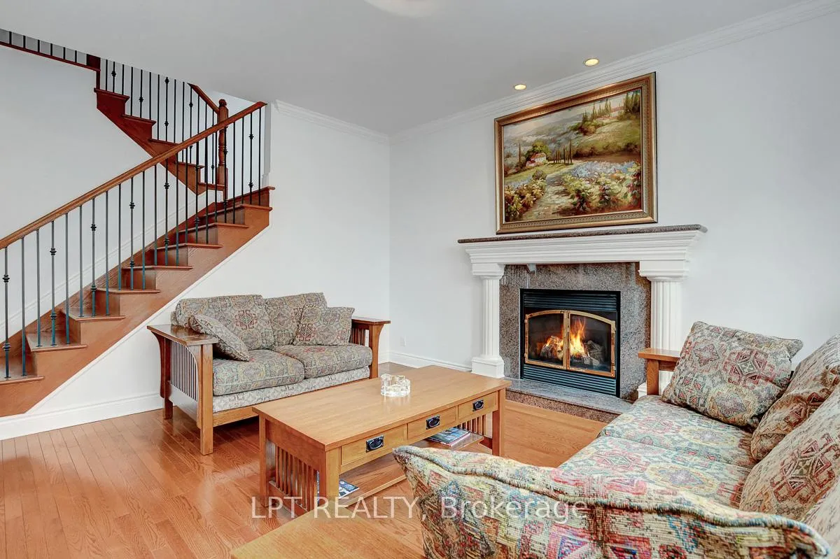 Photo 12 of 10A Ashburn Drive, Ottawa, Borden Farm/Stewart Farm/Carleton Heights/Parkwood Hills — HOMEH