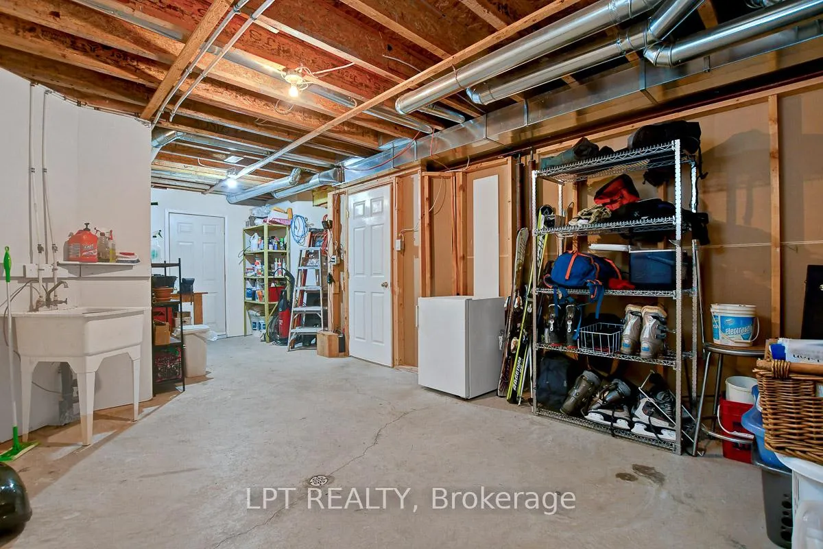 Photo 41 of 10A Ashburn Drive, Ottawa, Borden Farm/Stewart Farm/Carleton Heights/Parkwood Hills — HOMEH