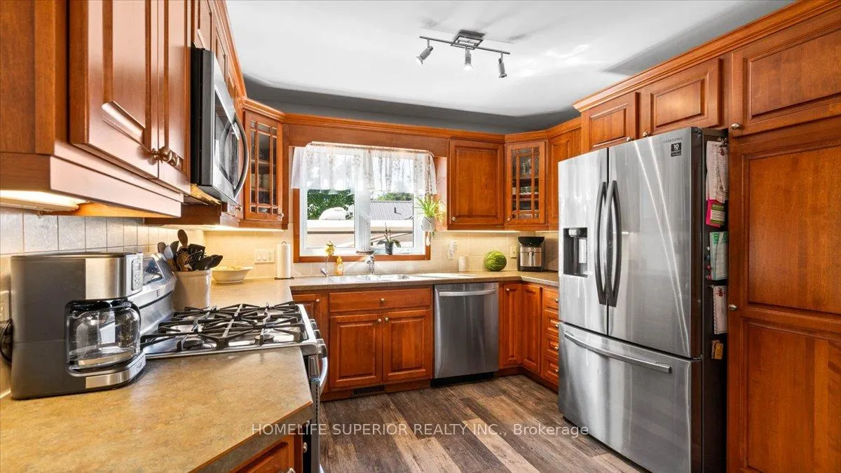 Photo 9 of 126 Newkirk Boulevard, Bancroft, Bancroft Ward — HOMEH
