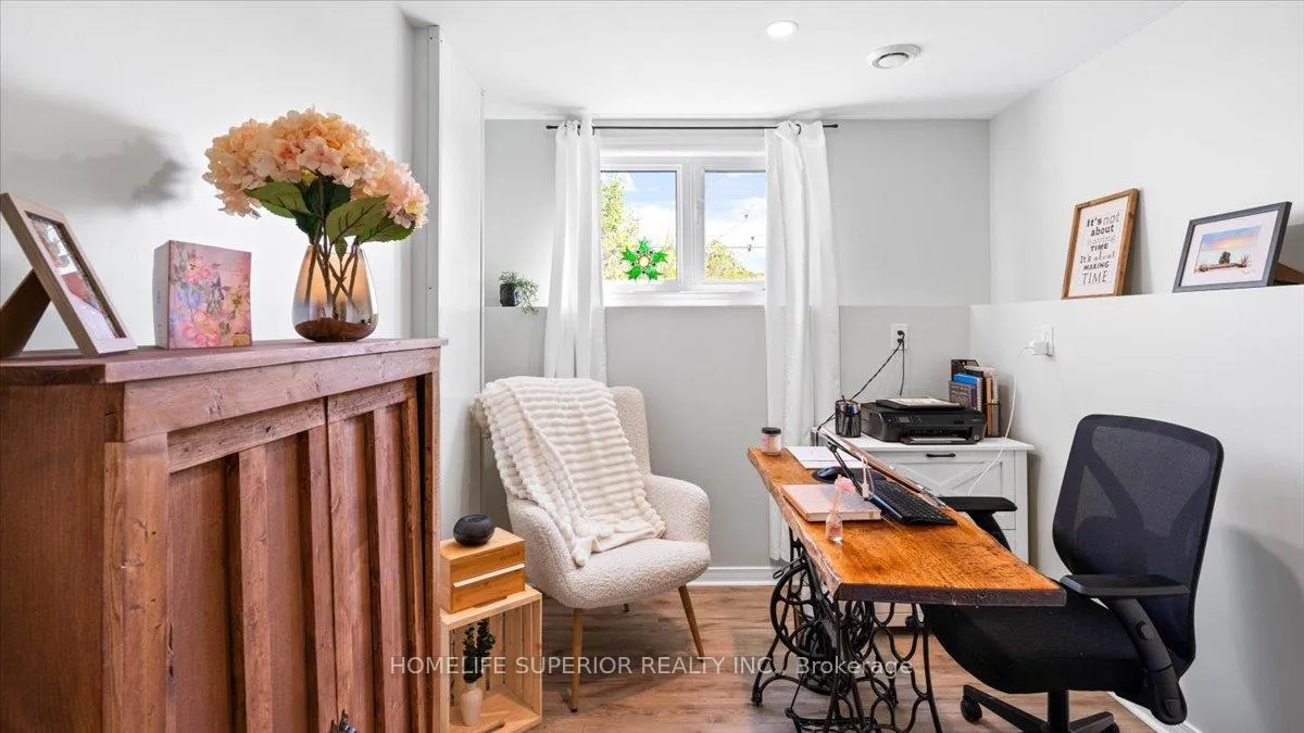 Photo 31 of 126 Newkirk Boulevard, Bancroft, Bancroft Ward — HOMEH