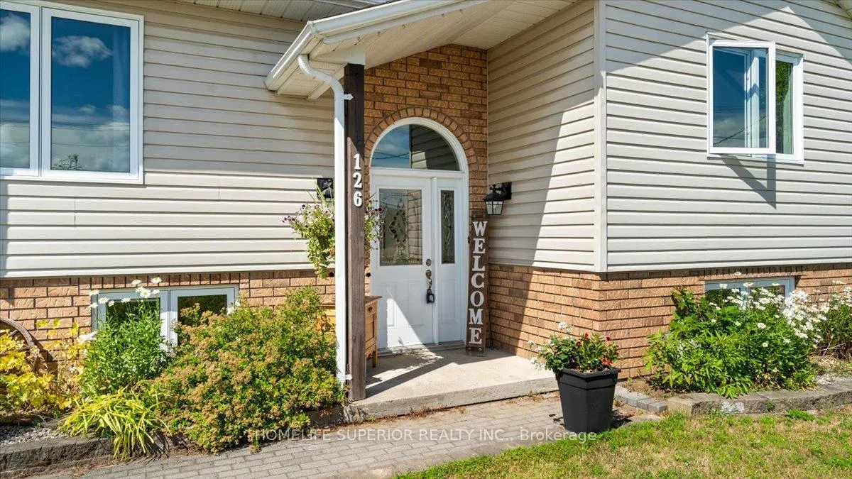 Photo 35 of 126 Newkirk Boulevard, Bancroft, Bancroft Ward — HOMEH