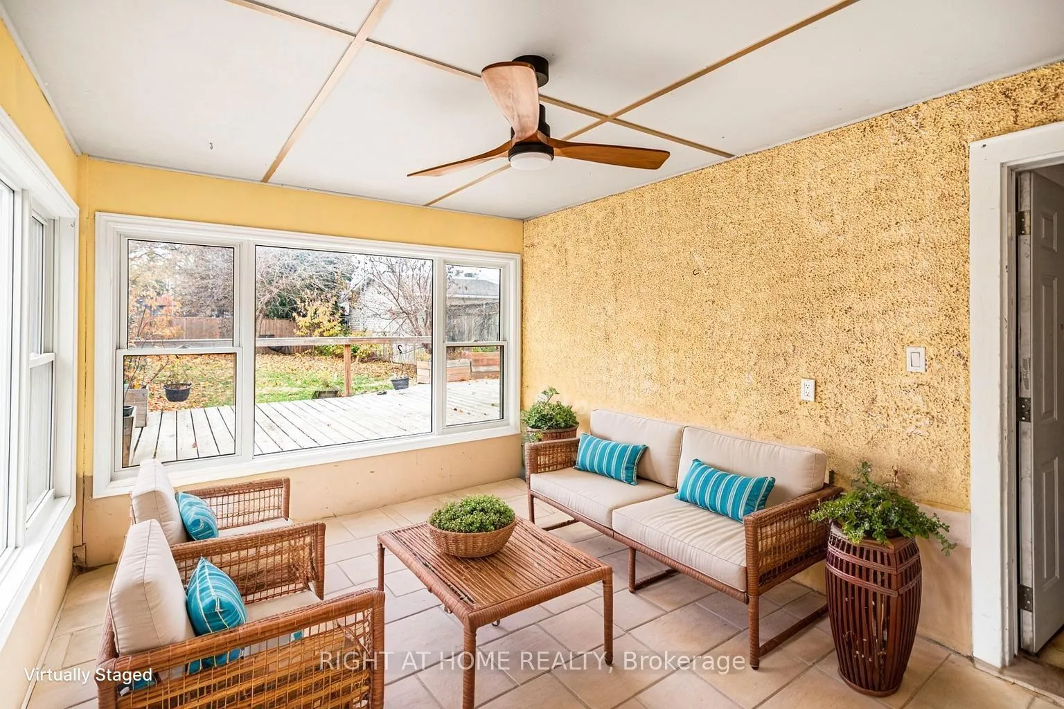 Photo 18 of 6385 Crawford Street, Niagara Falls, Morrison — HOMEH