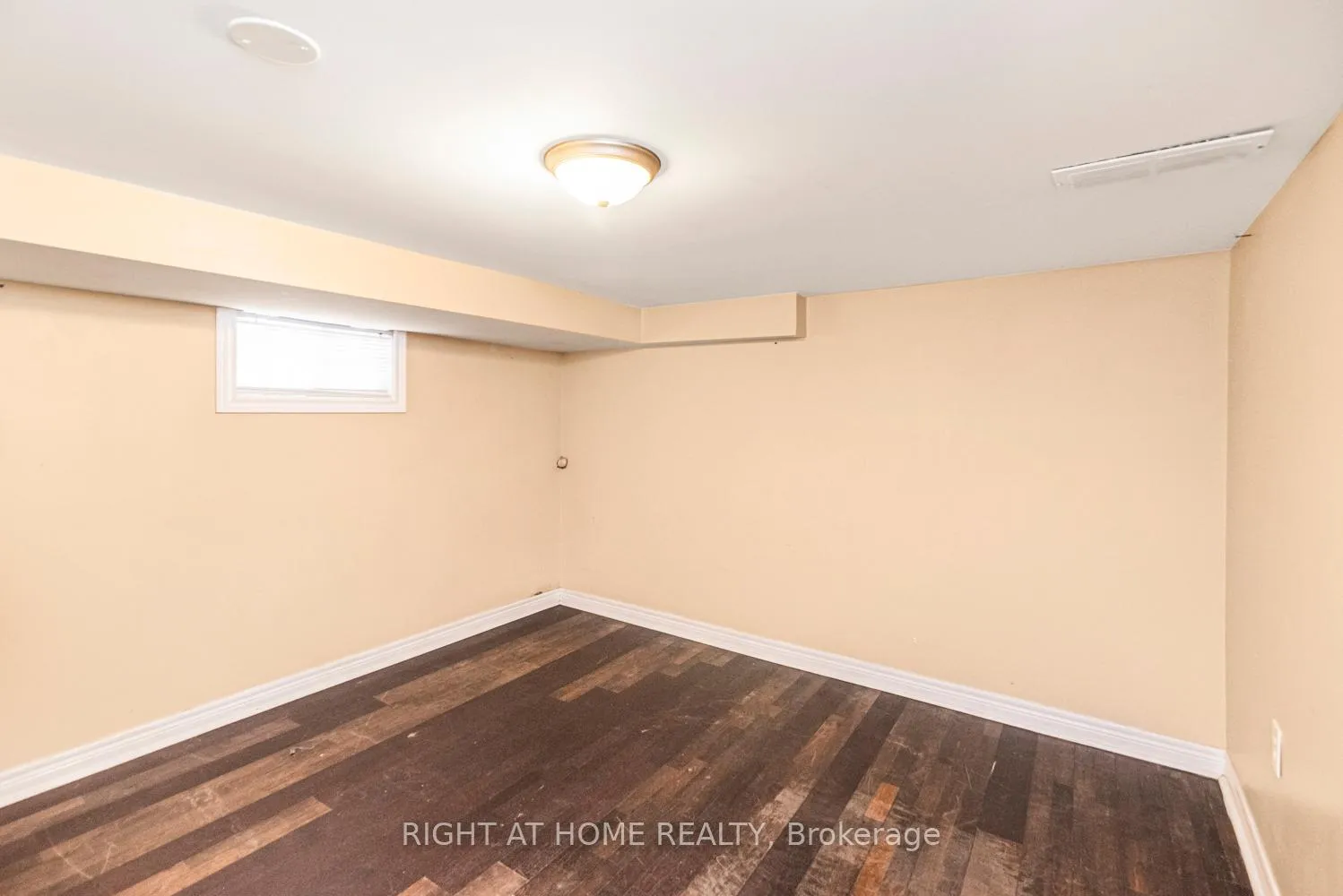 Photo 29 of 6385 Crawford Street, Niagara Falls, Morrison — HOMEH