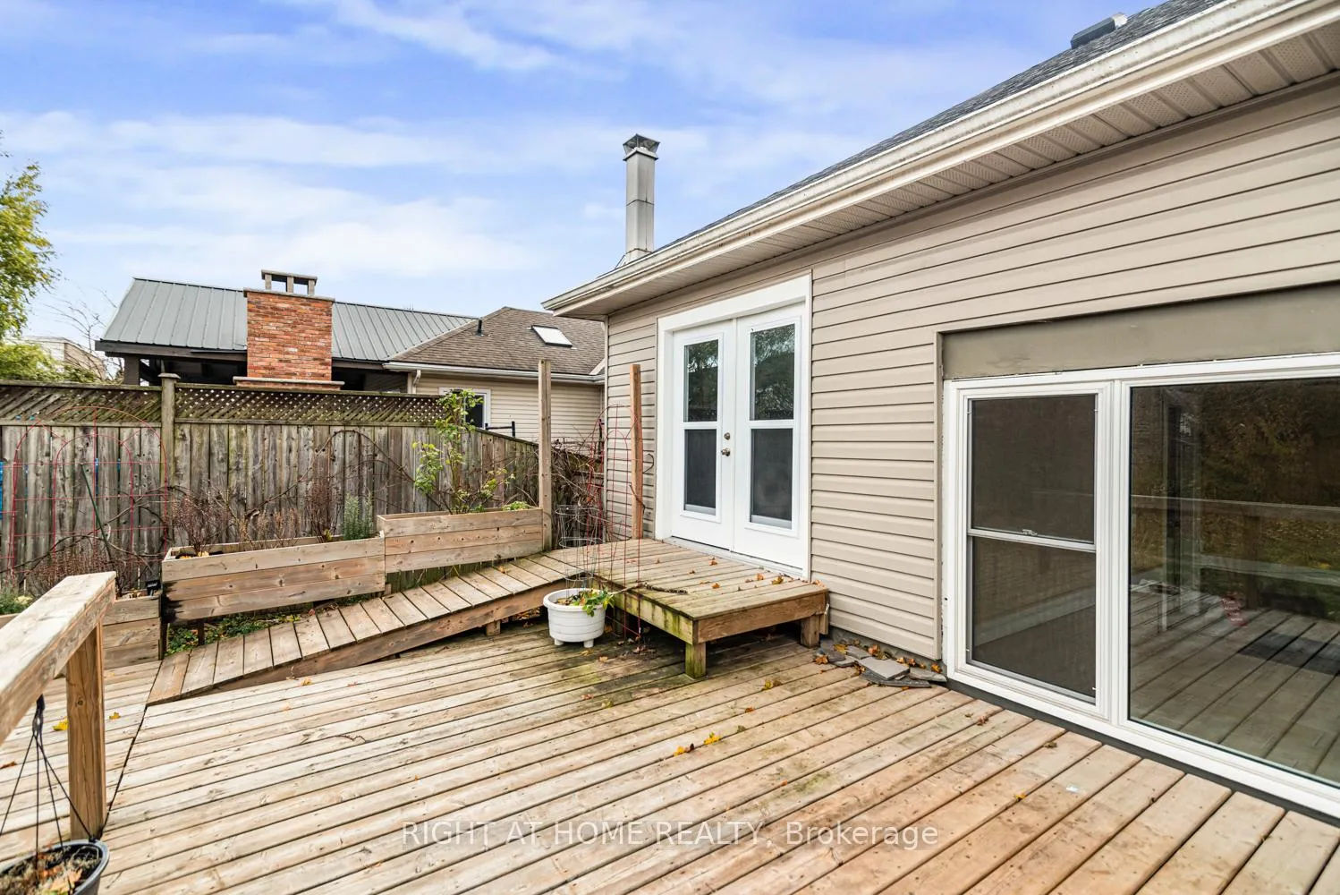 Photo 39 of 6385 Crawford Street, Niagara Falls, Morrison — HOMEH