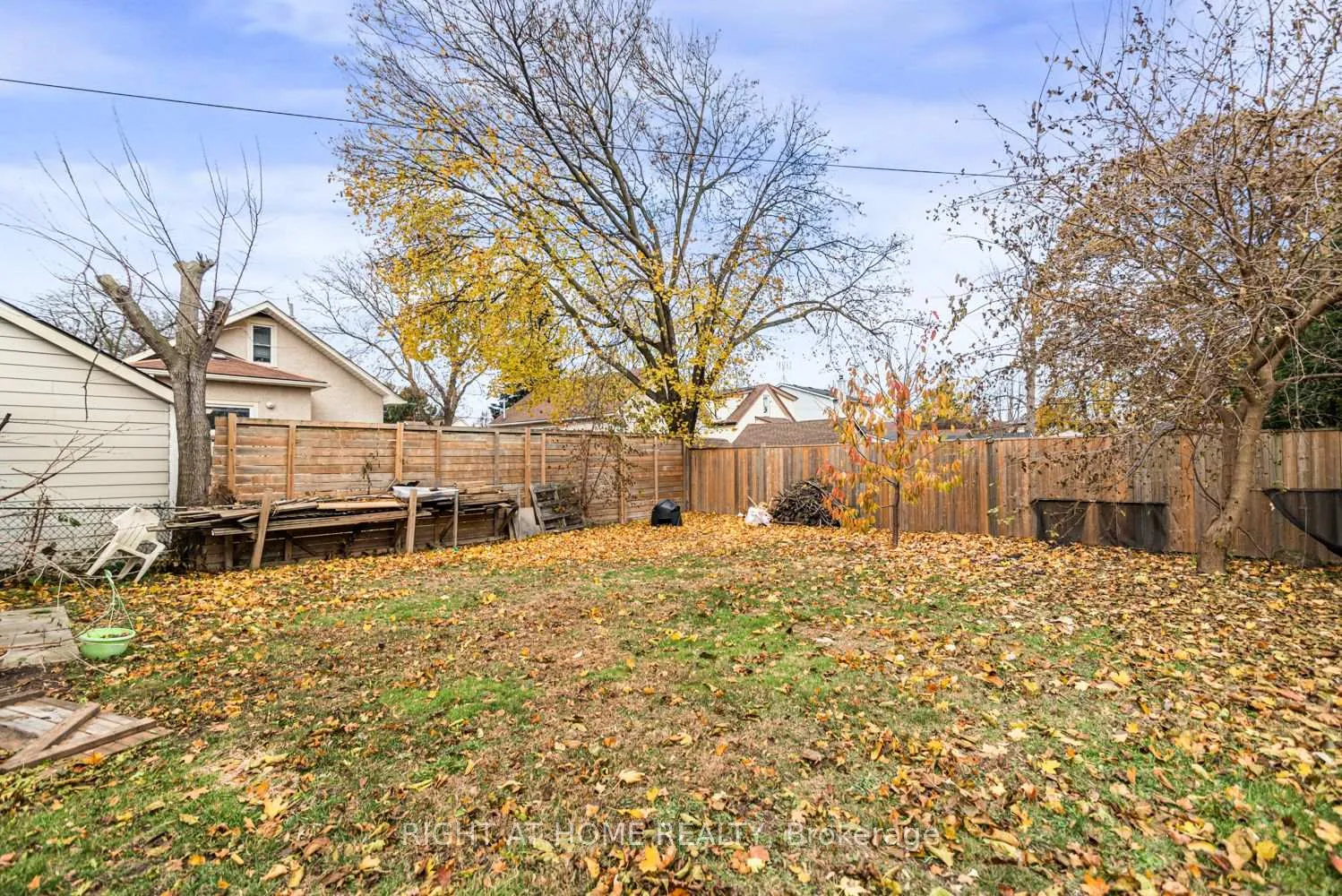 Photo 41 of 6385 Crawford Street, Niagara Falls, Morrison — HOMEH