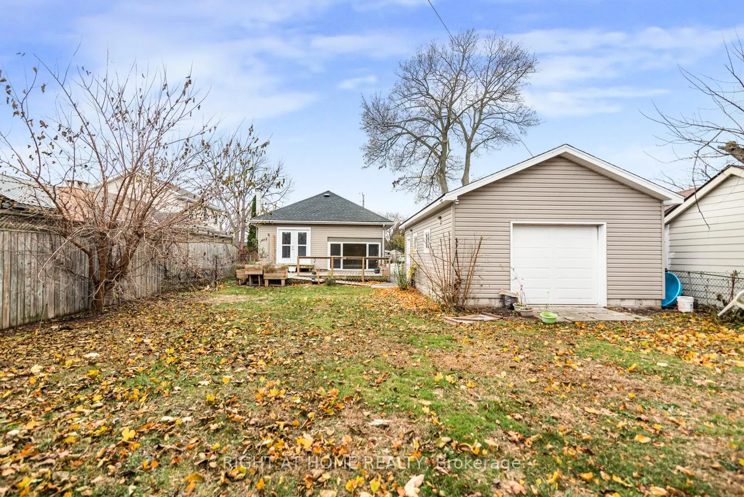 Photo 42 of 6385 Crawford Street, Niagara Falls, Morrison — HOMEH
