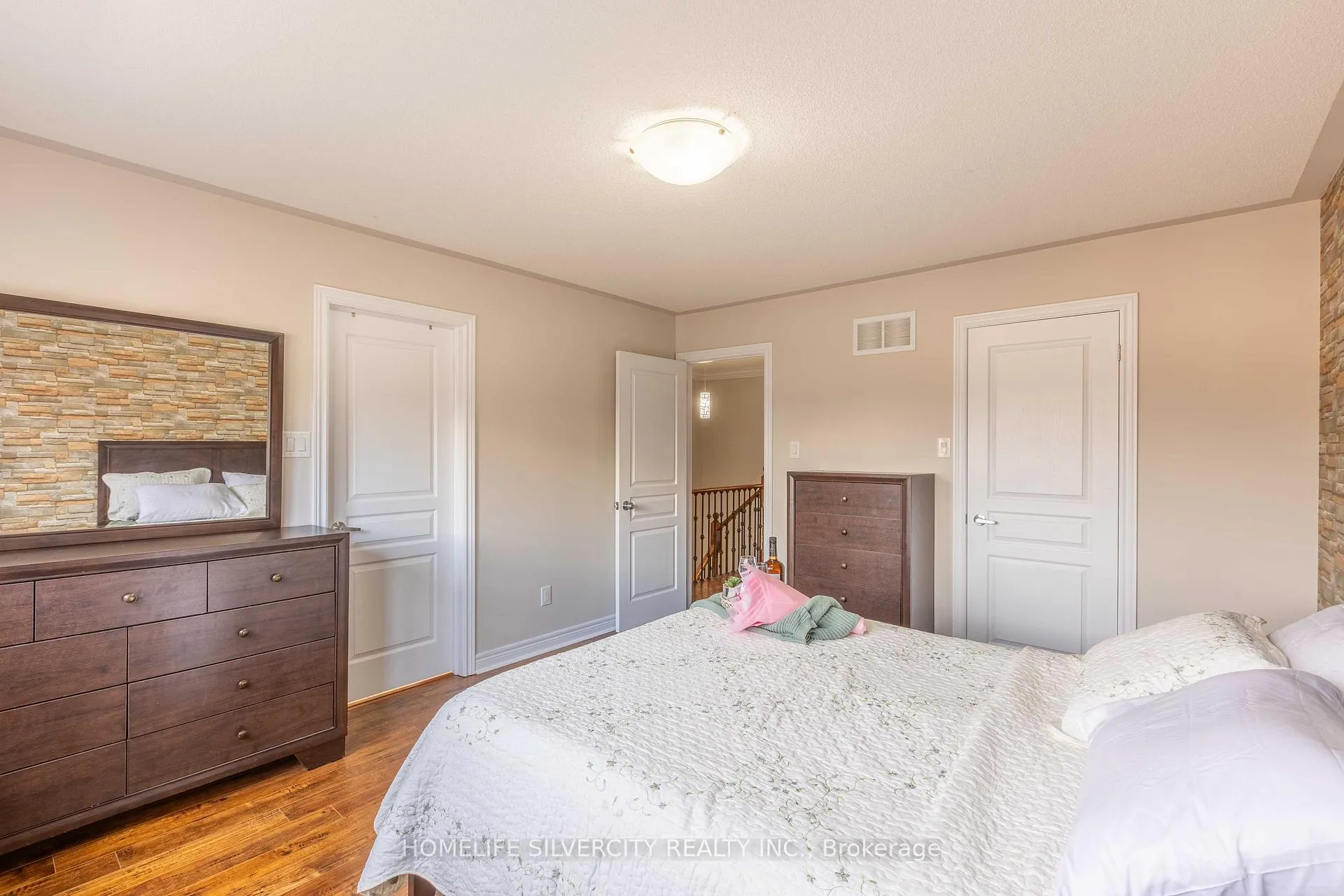 Photo 14 of 73 Pendulum Circle, Brampton, Sandringham-Wellington — HOMEH