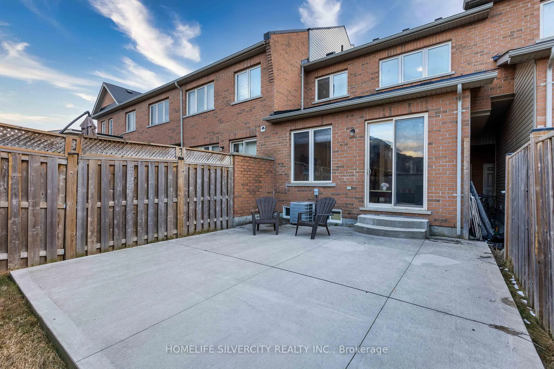 Photo 28 of 73 Pendulum Circle, Brampton, Sandringham-Wellington — HOMEH