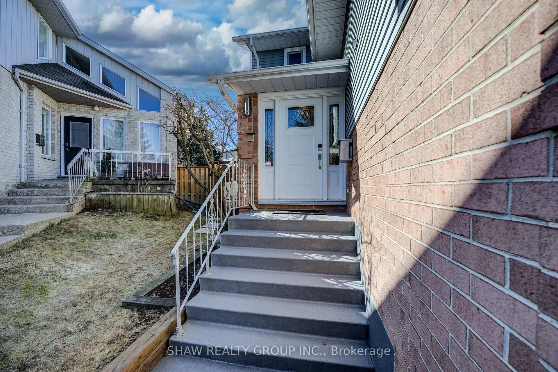 Photo 3 of 6 Zeffer Place, Kitchener — HOMEH