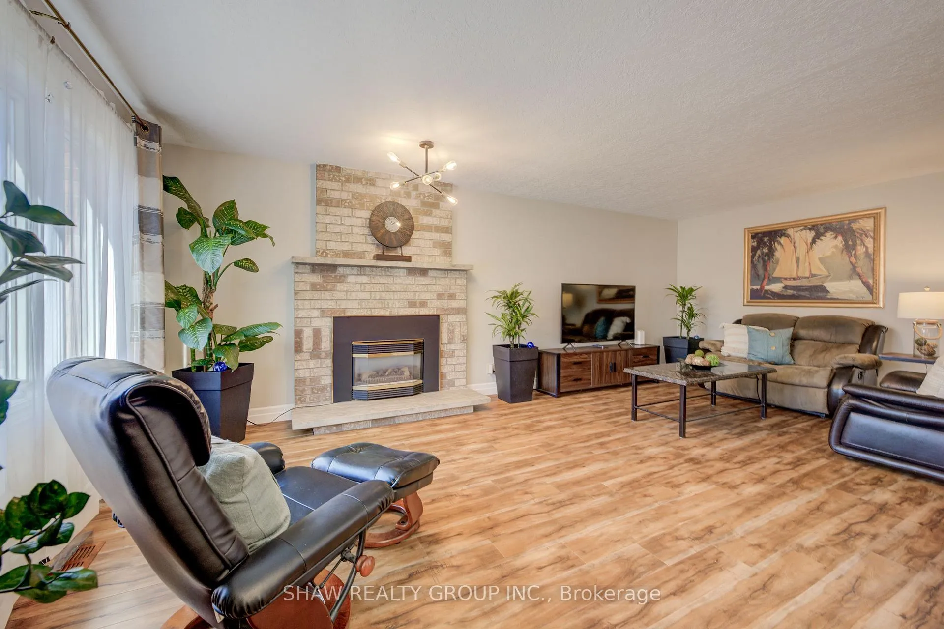 Photo 11 of 6 Zeffer Place, Kitchener — HOMEH