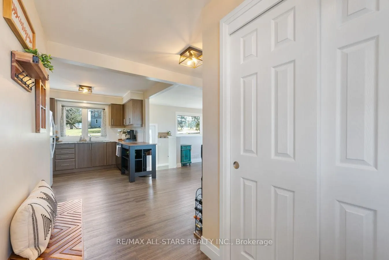 Photo 6 of 505 View Lake Road, Scugog, Rural Scugog — HOMEH