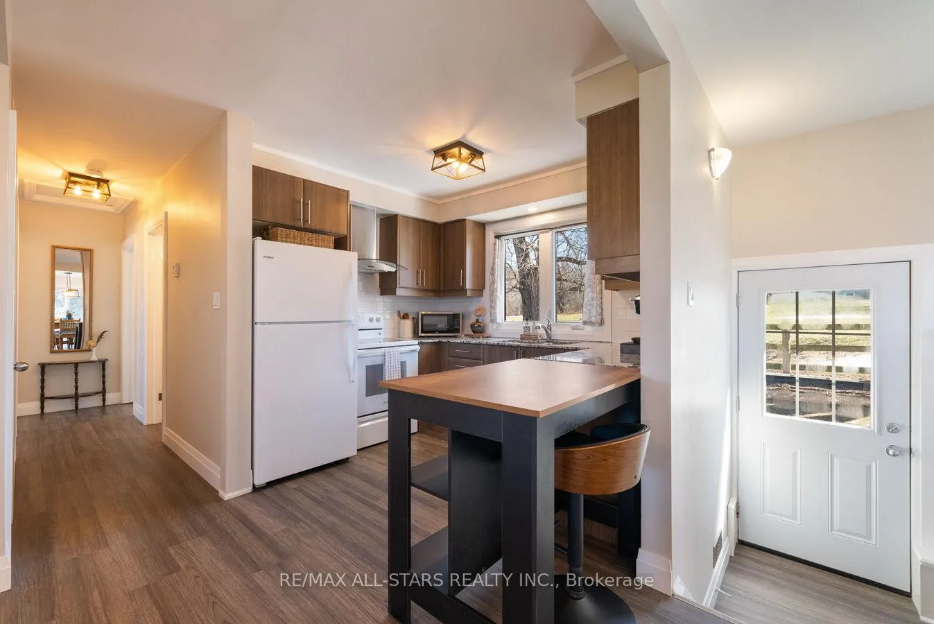 Photo 10 of 505 View Lake Road, Scugog, Rural Scugog — HOMEH